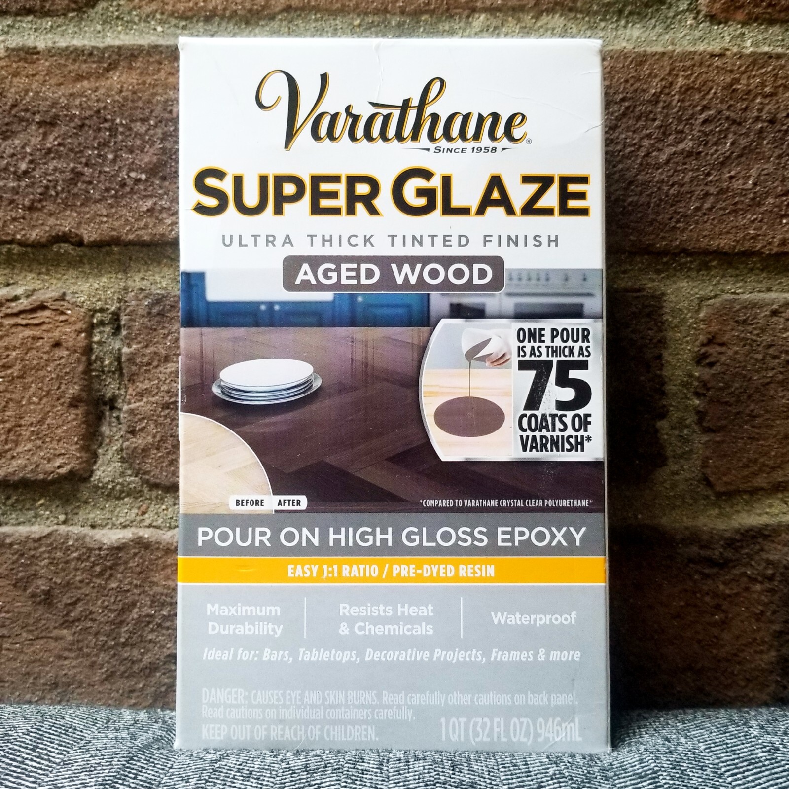 Varathane Epoxy Resin Super Glaze Pour-On High Gloss Quart Kit 32 oz Aged Wood