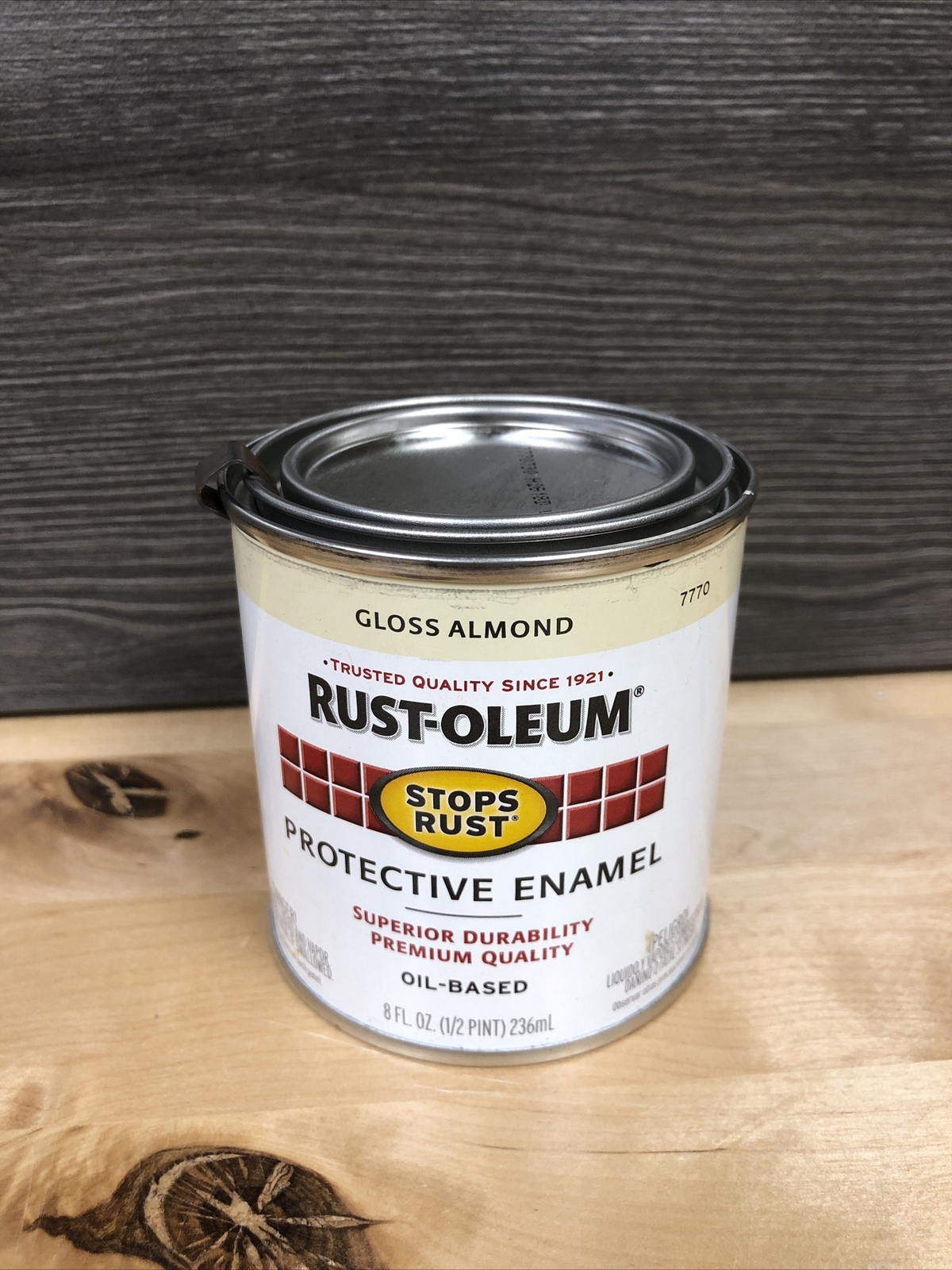 Rust-Oleum 7770730 Protective Enamel, 1/2-Pint, Gloss Almond New