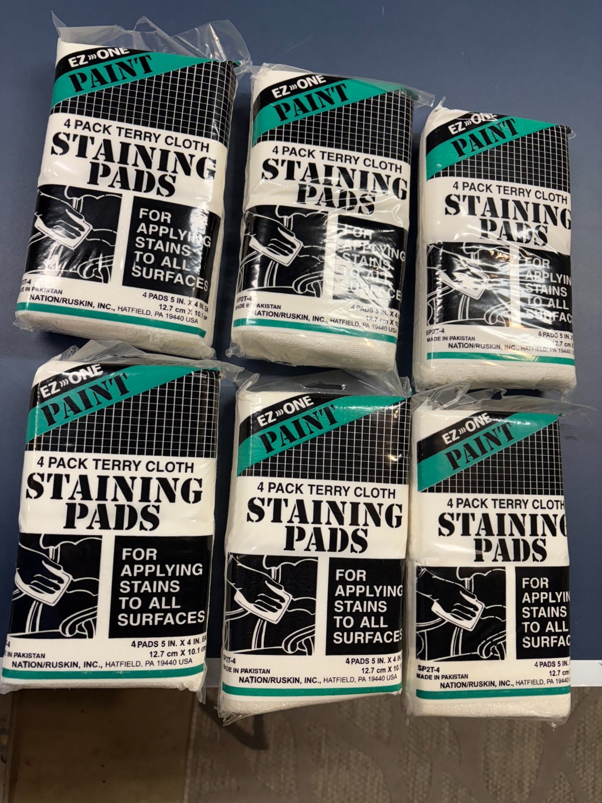 Quantity of 24 – TERRY CLOTH WAXING & STAINING PADS Great for waxing cars