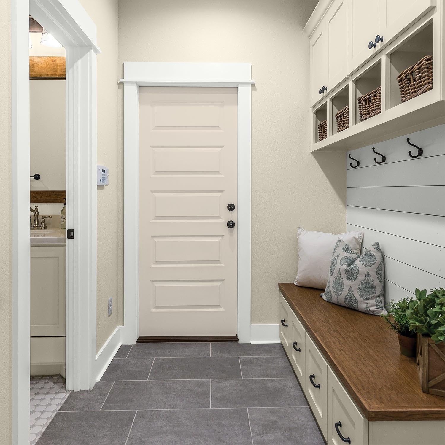 Glidden Total Interior Wall Paint Premiumr All-In-One Casual Elegance/Beige