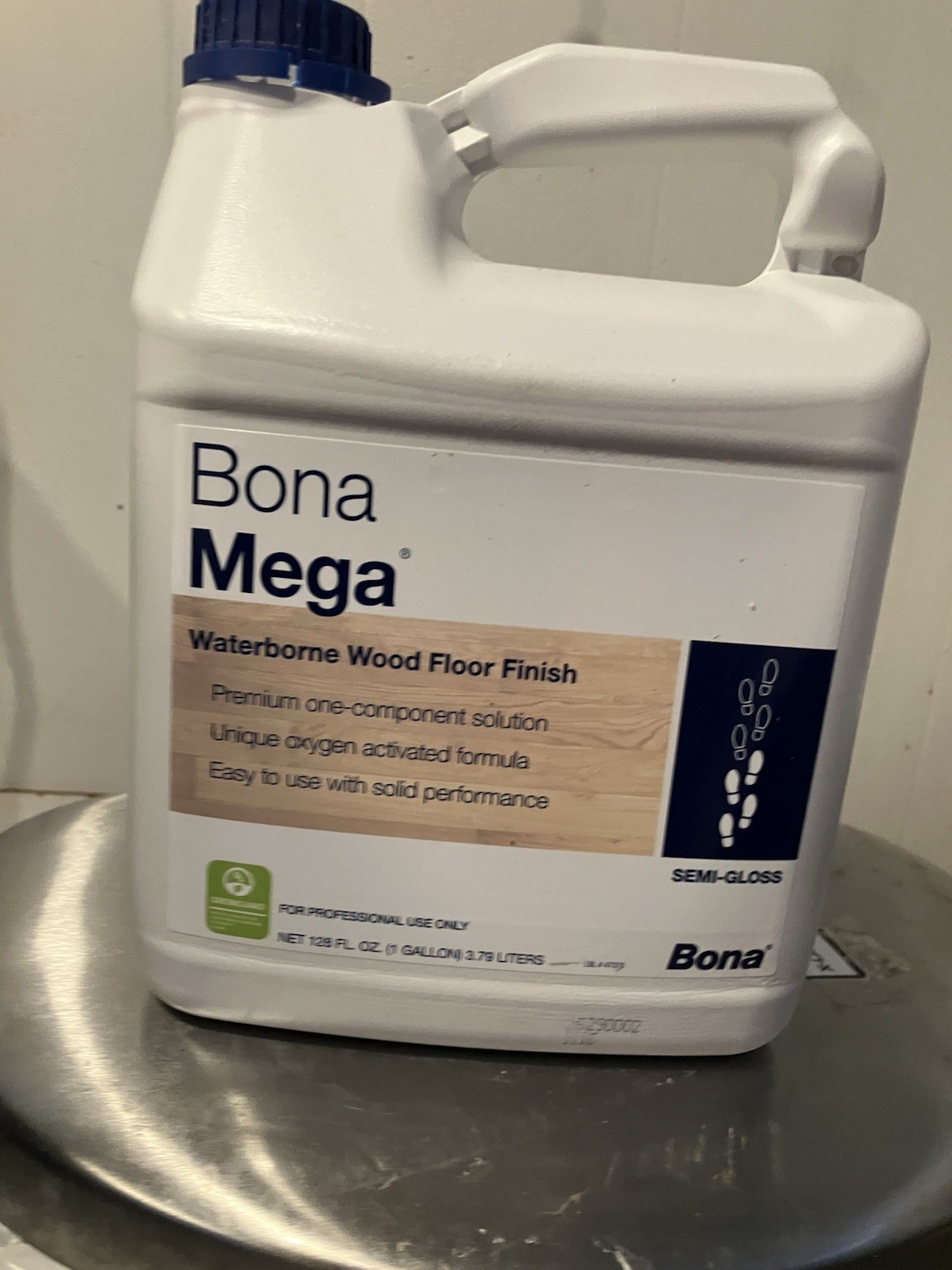 Bona Mega Waterborne Wood Floor Finish Semi-Gloss Clear 1 Gal