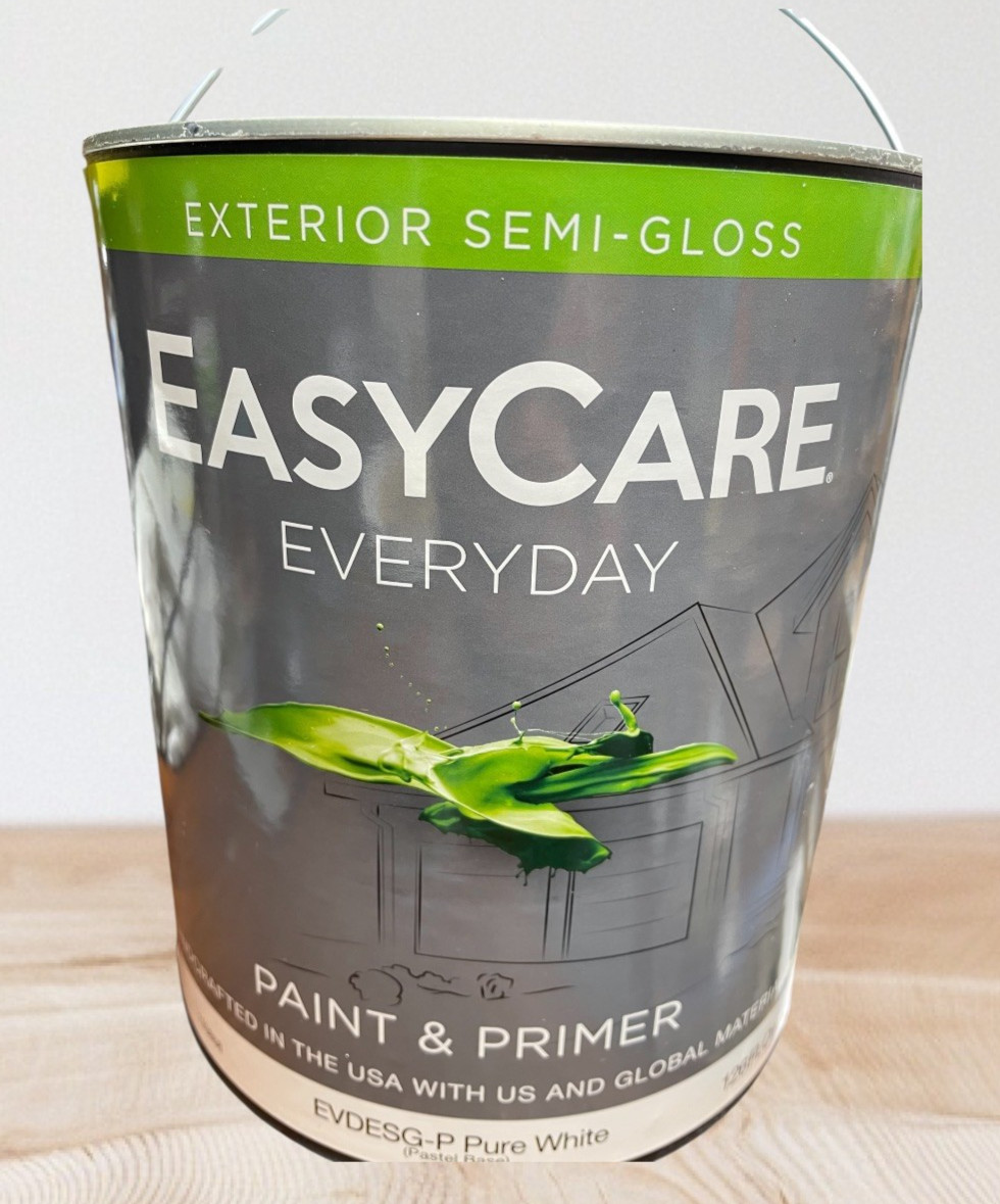 Lot of 4 EasyCare Exterior Semi-Gloss Paint & Primer Pure White 1-Gal EVD ESG-P