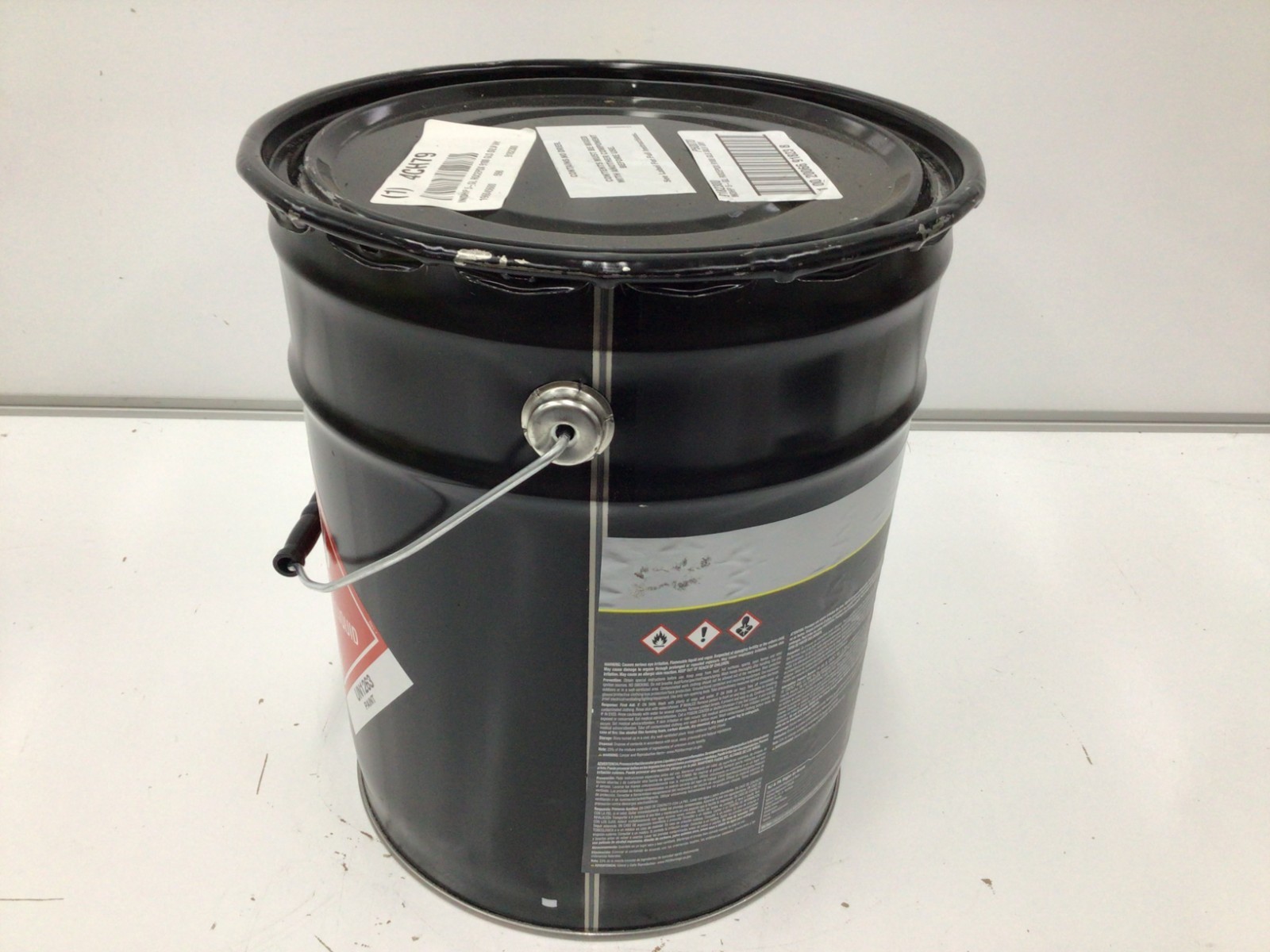 Rust-Oleum 9182300 Epoxy Mastic Coating Base, Silver Gray, Gloss, 5 Gal, 125 To