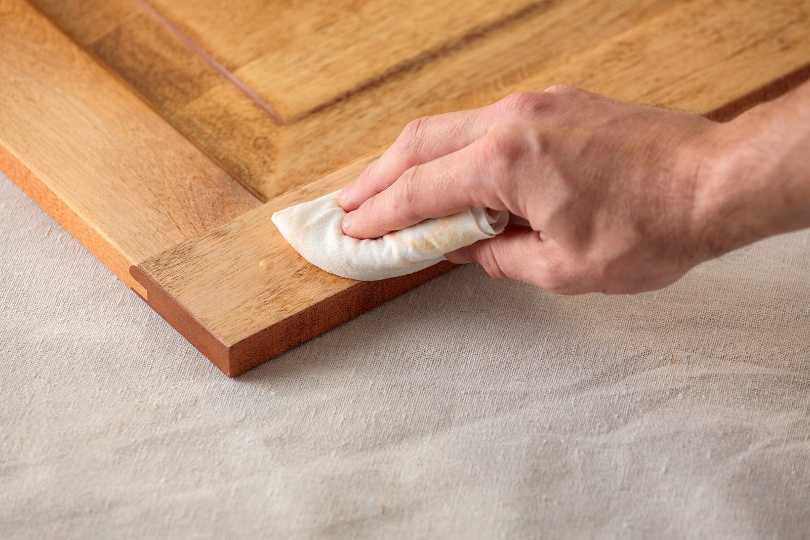 Minwax Color-Matched Wood Filler, White, 6 oz 6 oz., White