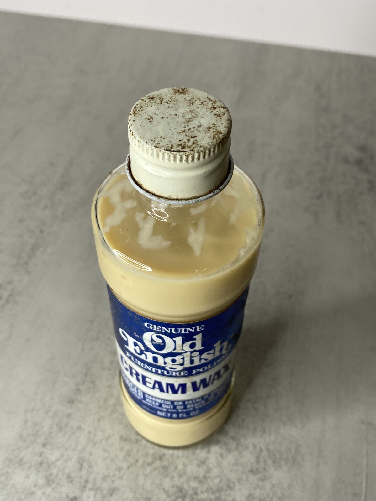 Old English Cream Wax Furniture Polish in GLASS BOTTLE 99% Full 1968 – 8 oz.