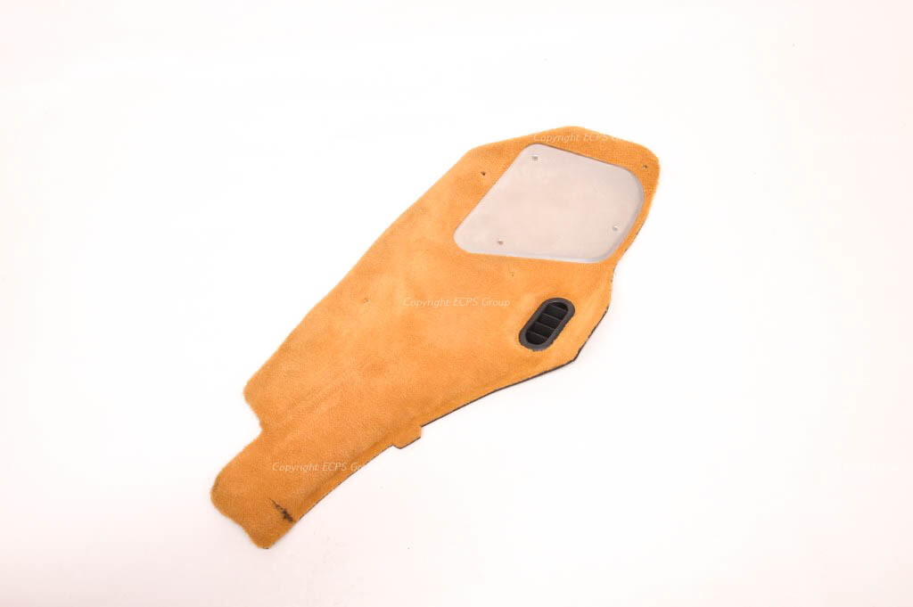 Maserati 3200 GT Left center console carpet beige little cracked LHD