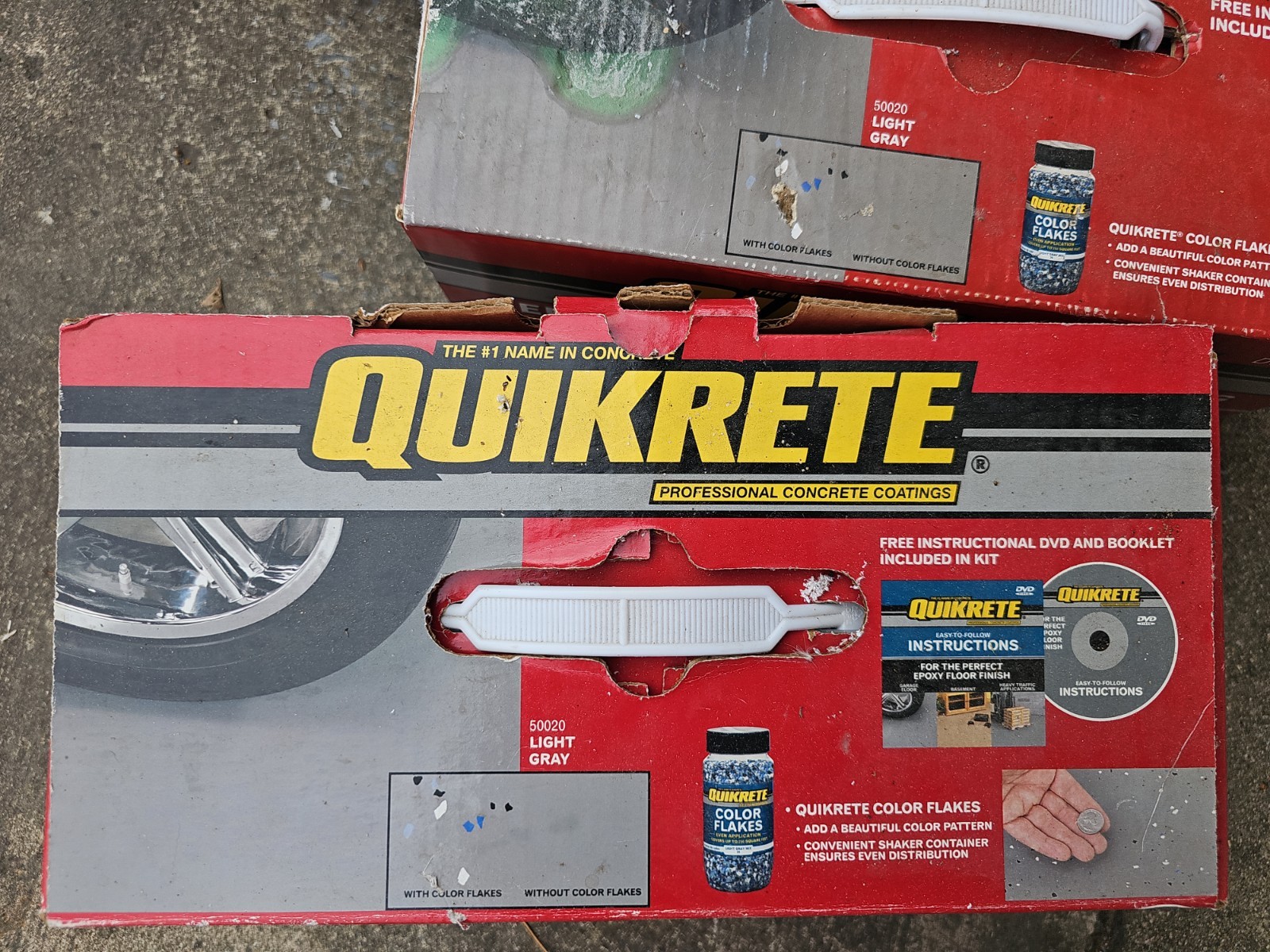 QUIKRETE Epoxy Garage Floor Coating Light Gray Color Flakes 2 Kits RAAD