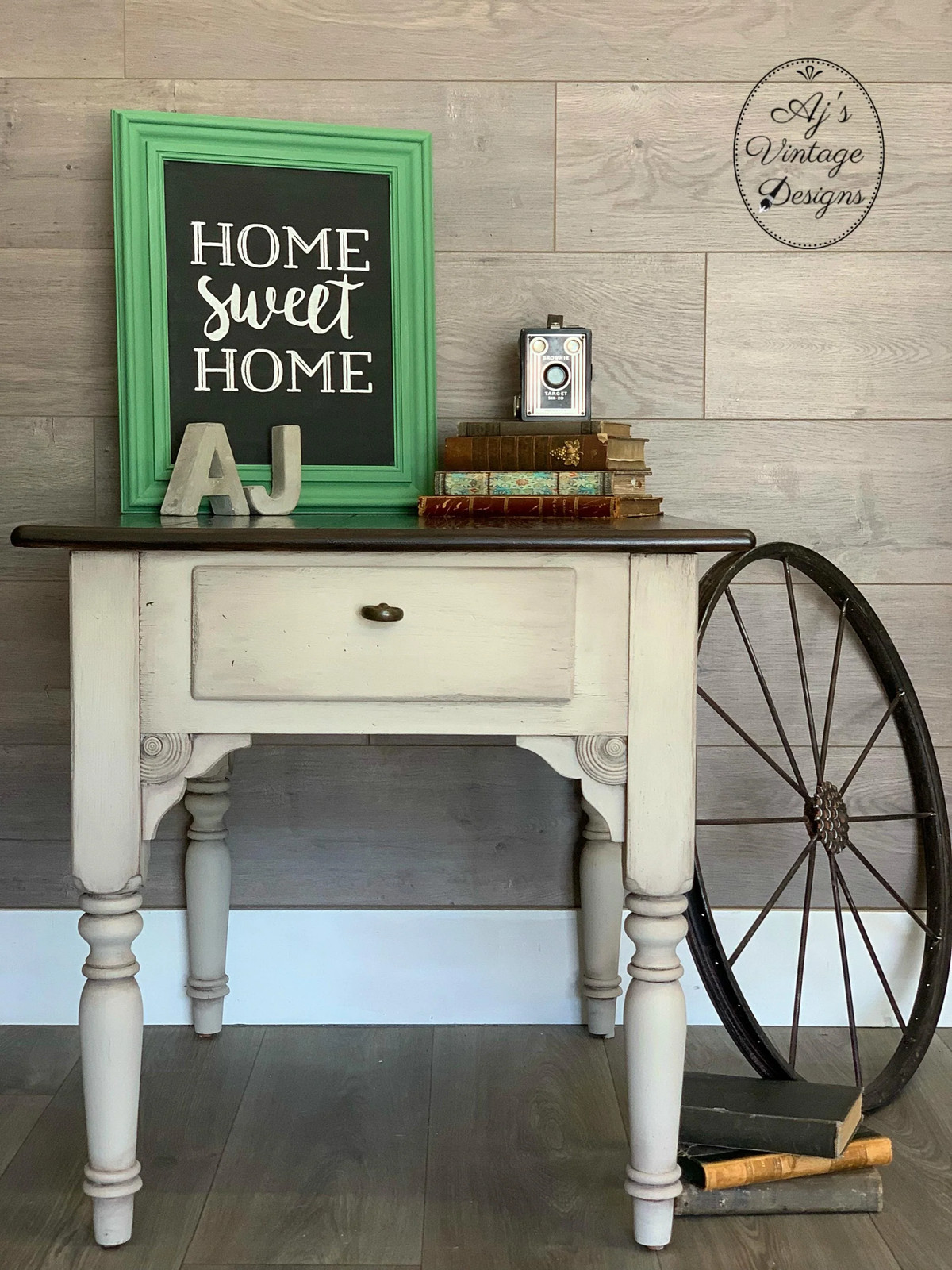 Sand Bar (light tan) – Chalk Paint – Dixie Belle Paint (4 sizes)