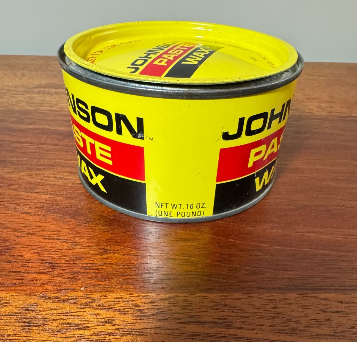 JOHNSON PASTE WAX 1lb – Nearly Full – Can Vintage Discontinued