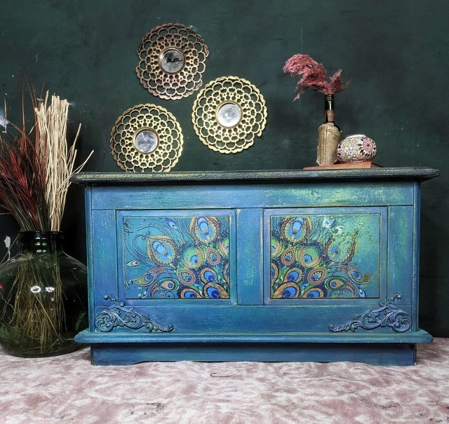Dixie Belle Chalk Paint Peacock – FREE SHIPPING!