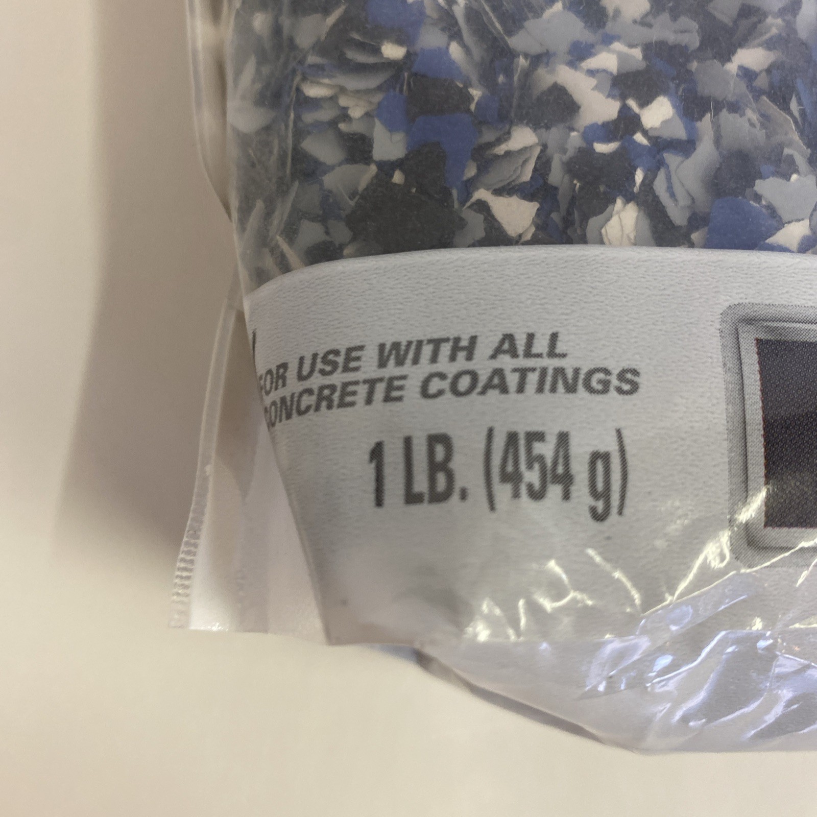 NIP Rust-Oleum Grey Blend Decorative Color Chips 1 lb.