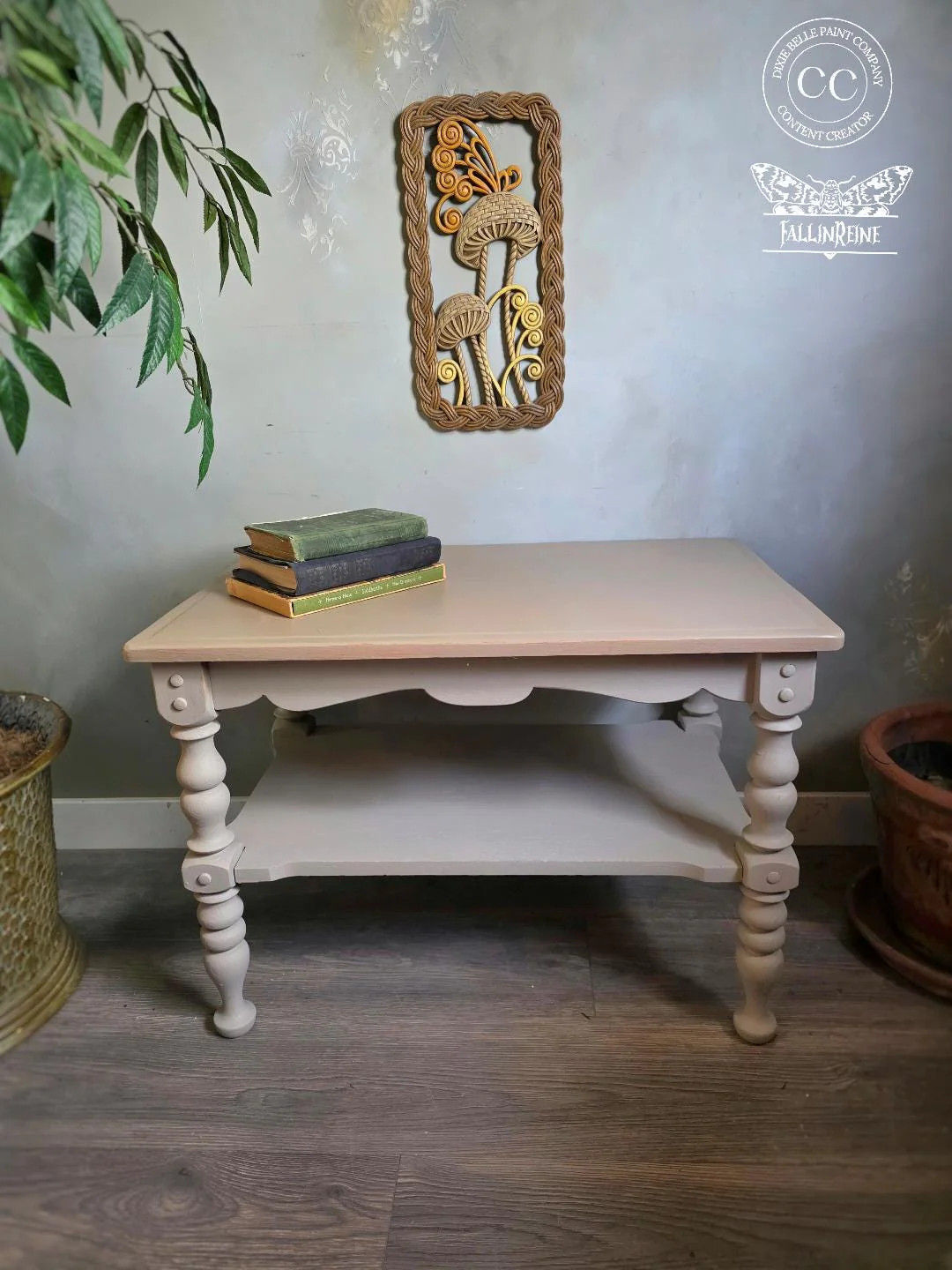 FRENCH VILLA | Dixie Belle Silk Paint | greige | Furniture Paint