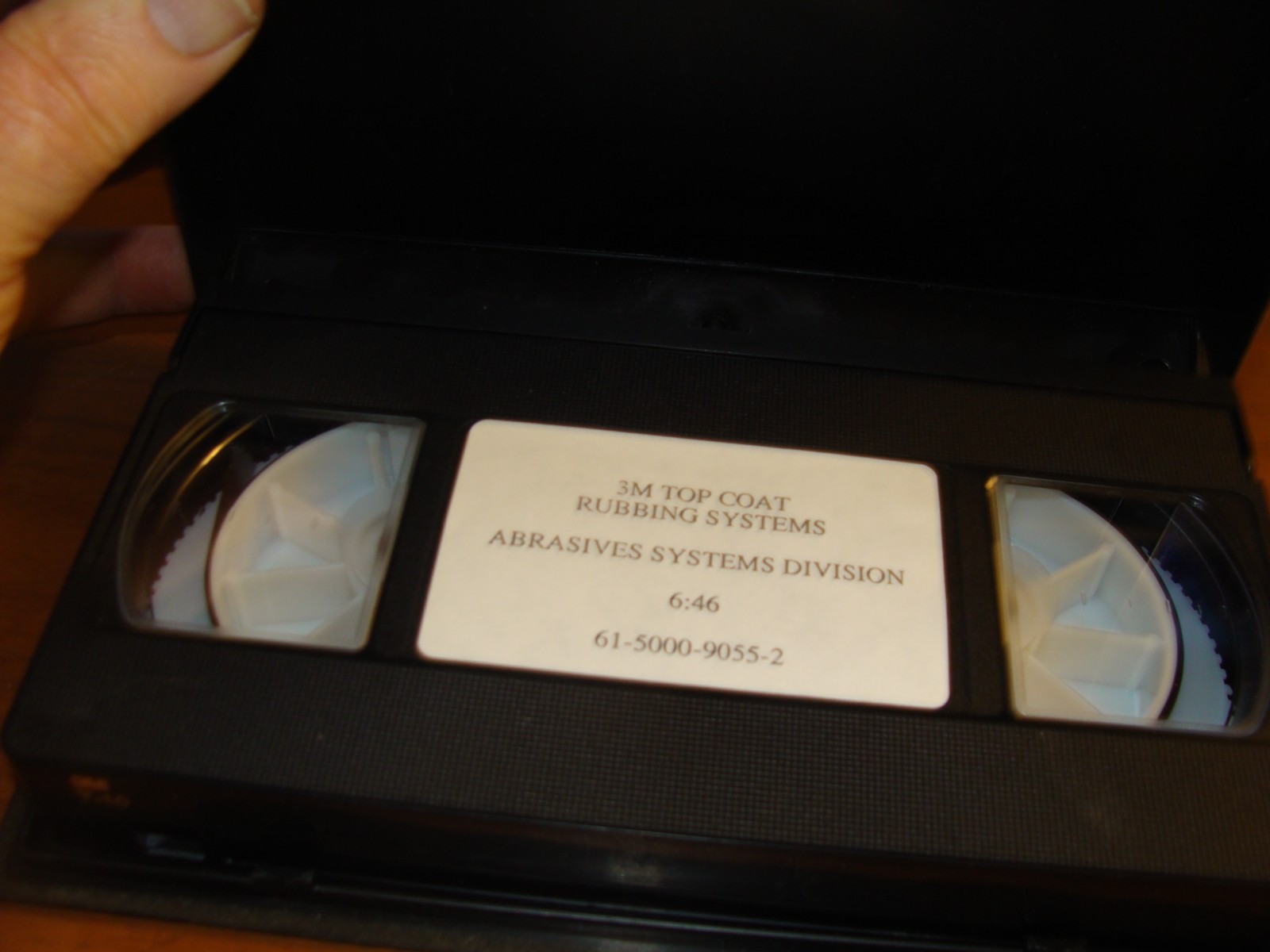 3M Finesse-It Compounding Material 6 Bottles & VCR Tape From 3M Price Reduced!