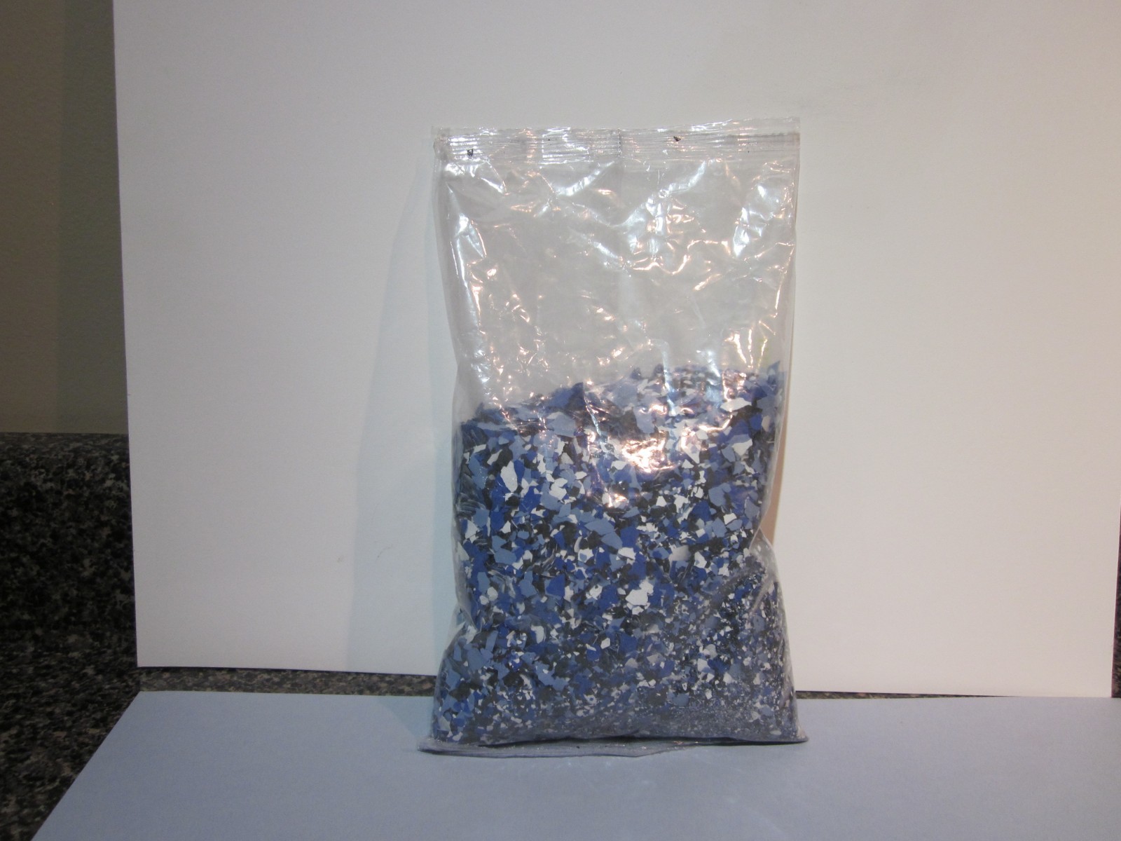 454G/1Lb Blend Decorative Color Chips Epoxy Floor Flakes Garage Paint Flake Blue