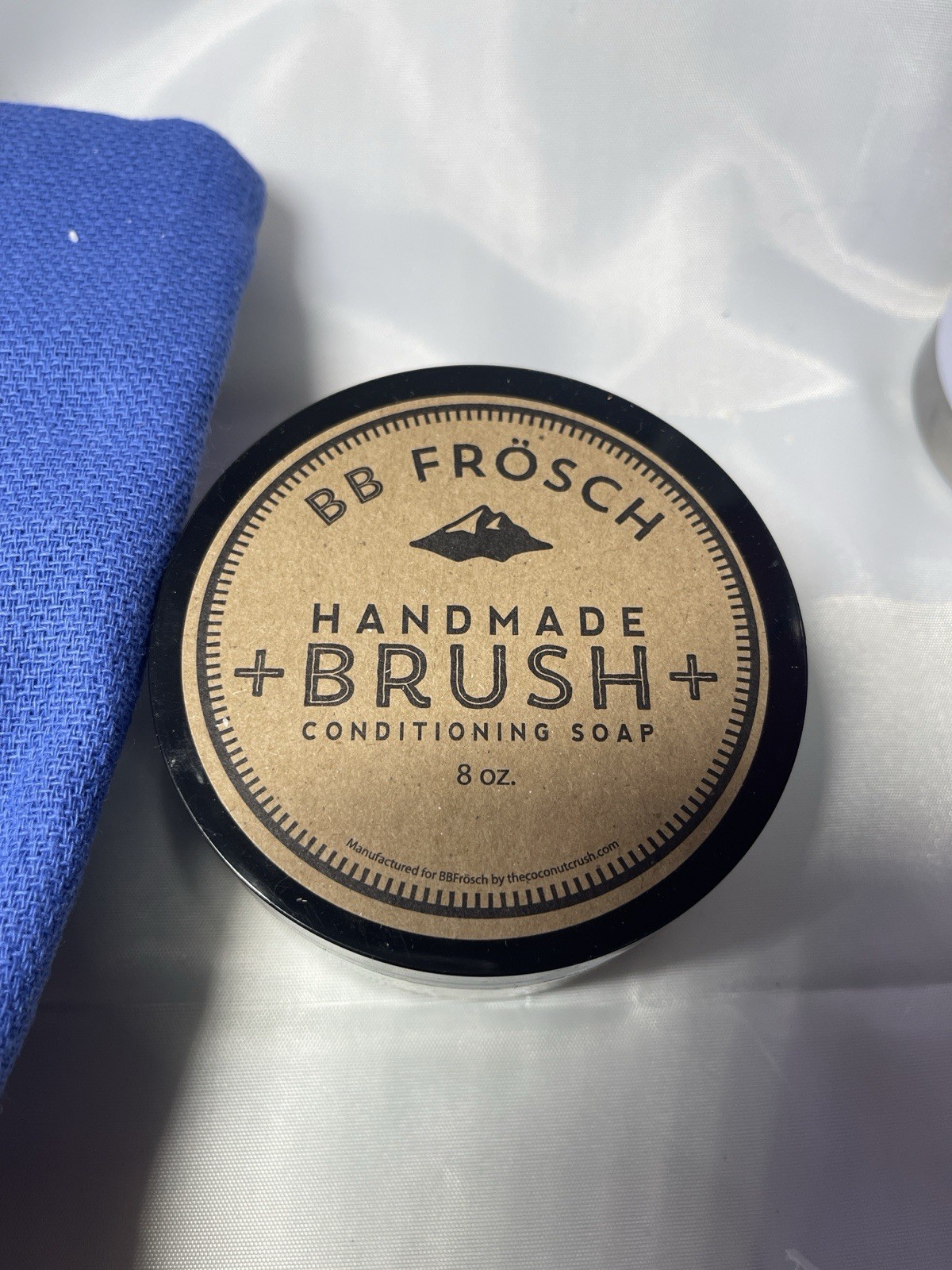 BB Frösch Handmade Brush Conditioning Soap 8oz + Wax Brush Set