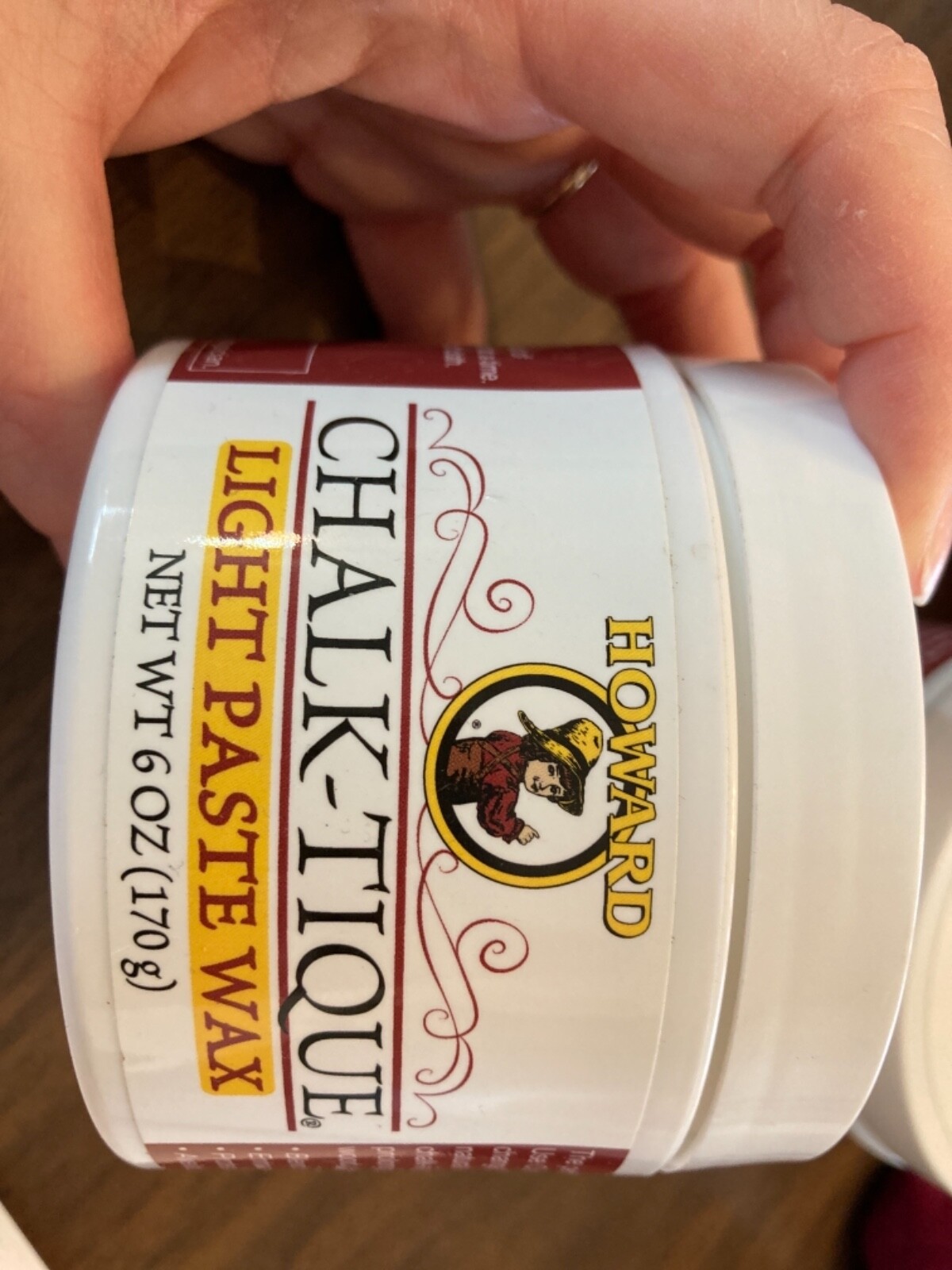 HOWARD’S Chalk-Tique PAINT ADDITIVE & Dark or Light Paste Wax – Destressed Look