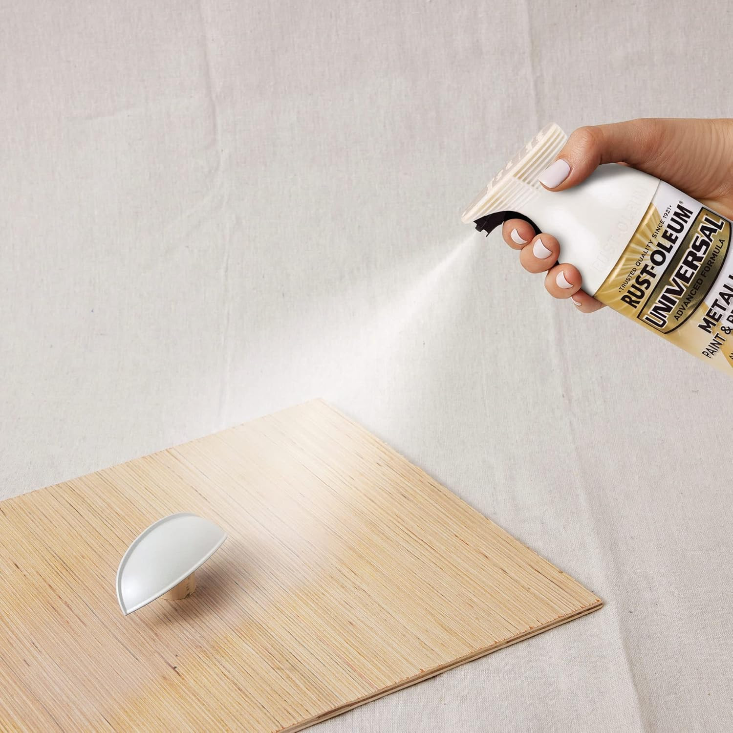 261411 Universal All Surface Metallic Mist Spray Paint, 11 Oz, Pearl Mist