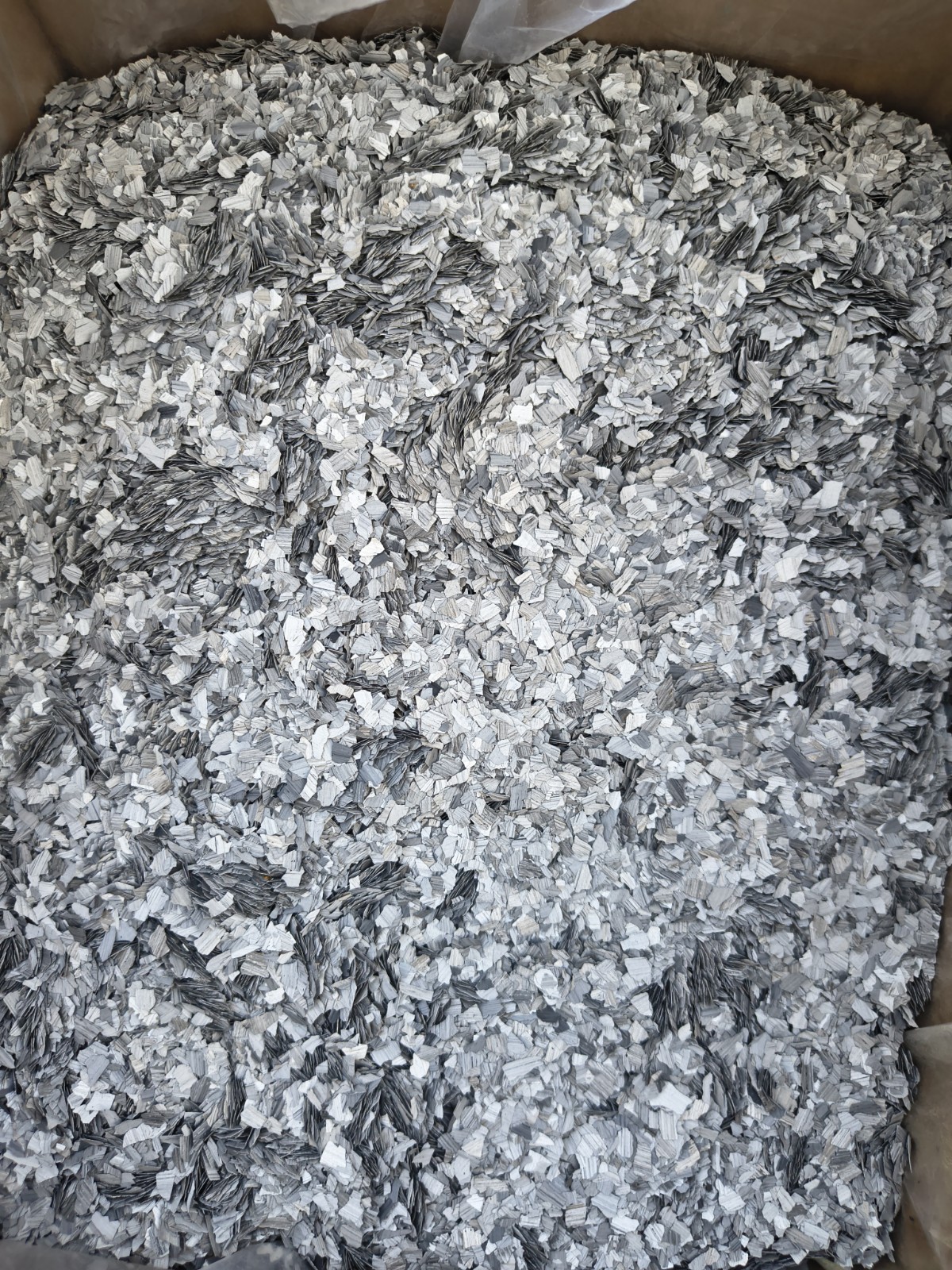 2 Lbs Decorative Color Flakes For Epoxy Floors. V. C. Lanai Gray Color
