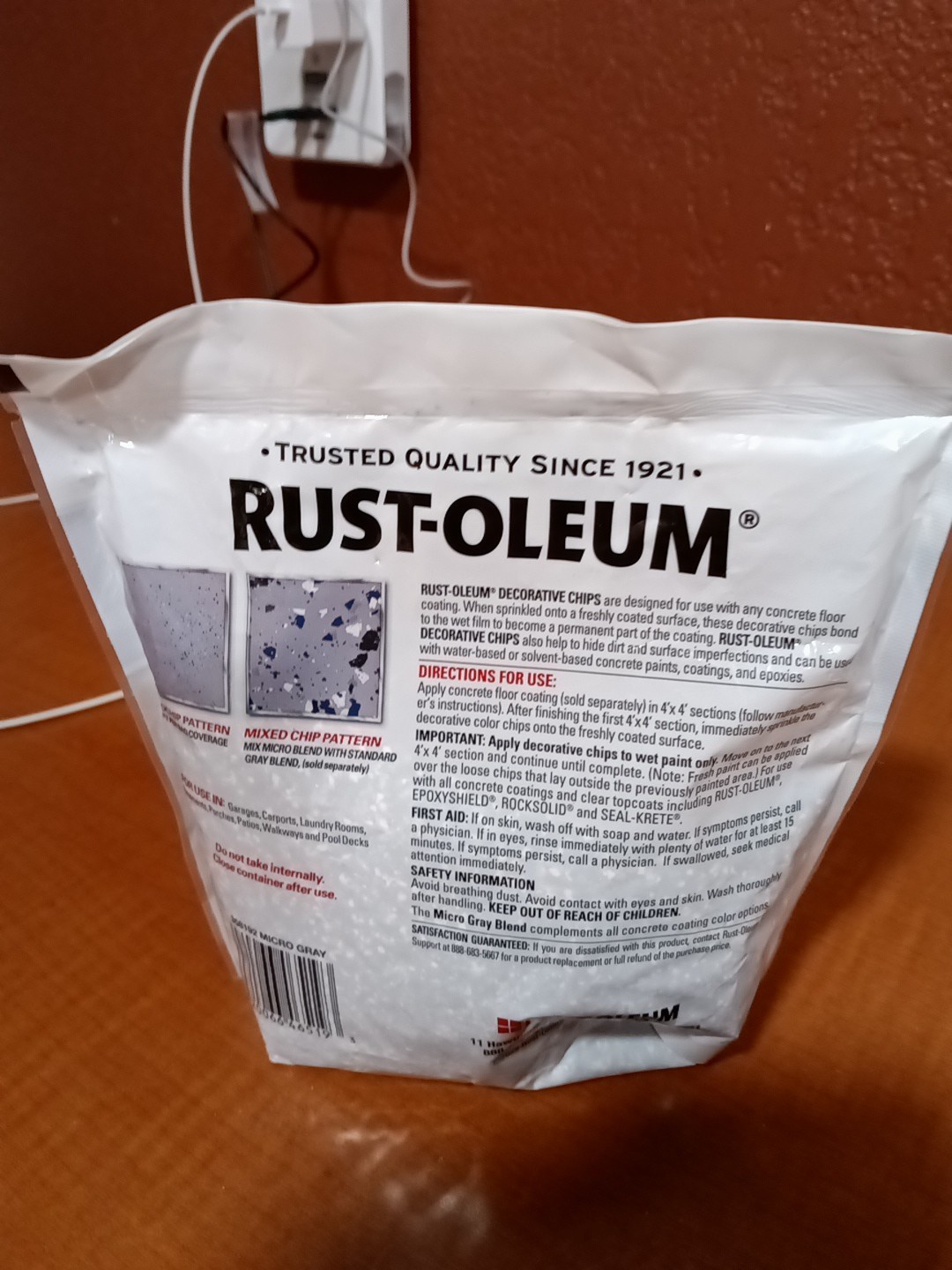 Rust-Oleum 1 lb. Micro Gray Blend Decorative Color Chips For Paint
