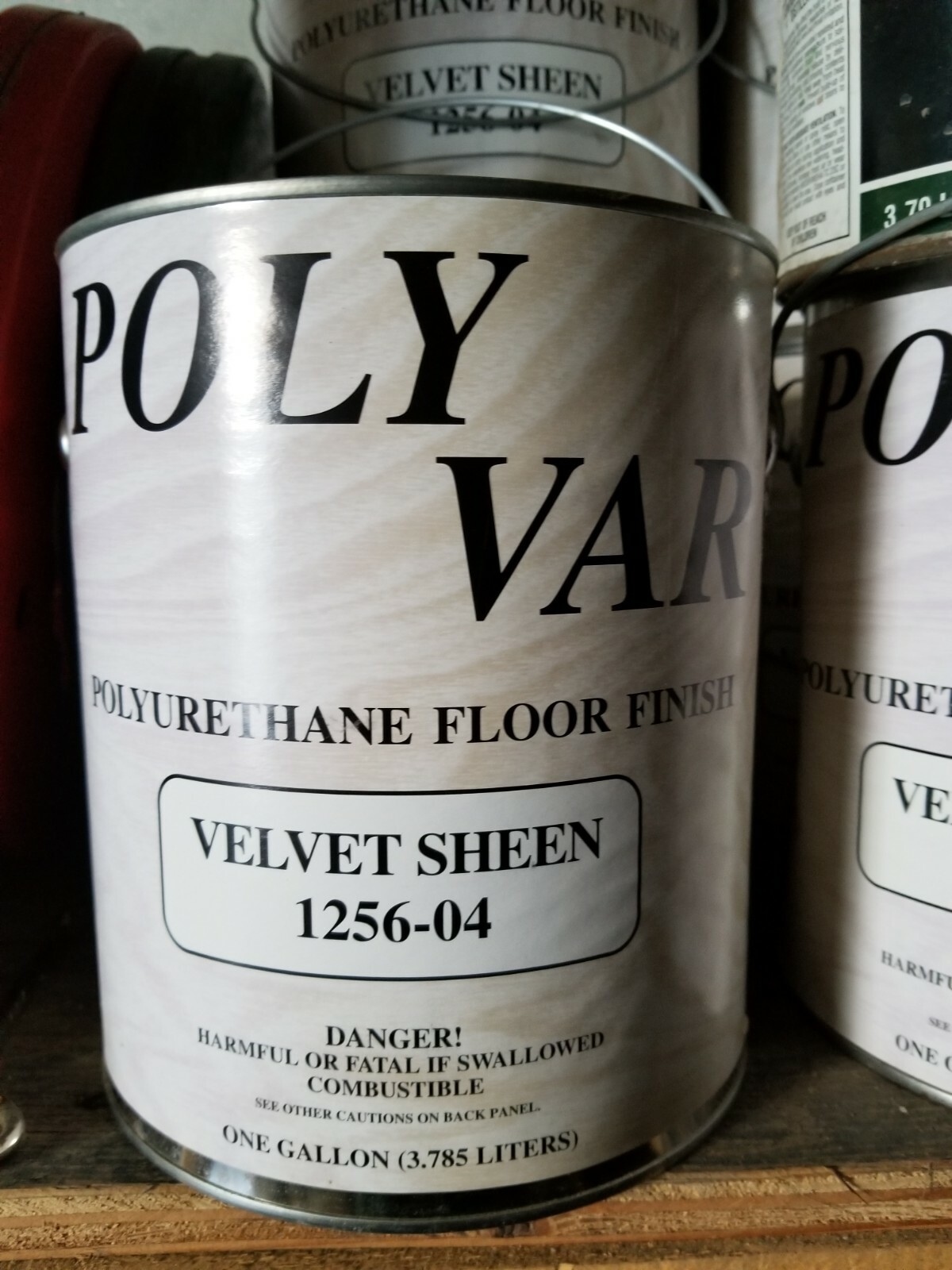 1 gallon PolyVar Oil-Based Floor Finish.Velvet Sheen Polyurethane