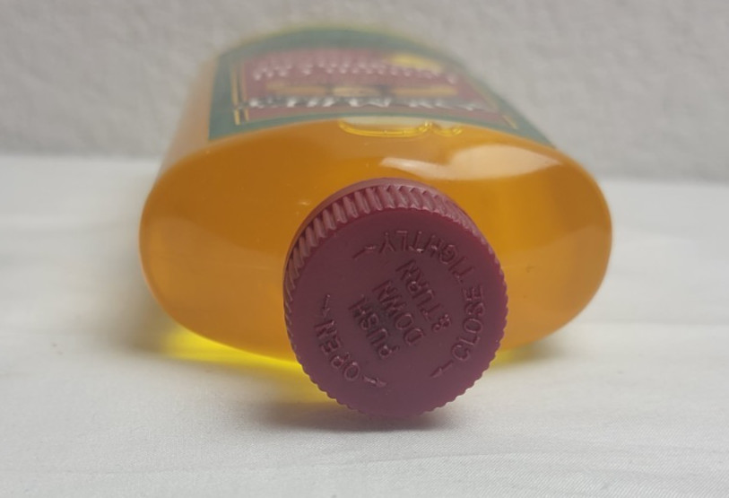 Formby’s Penetrating Lemon Oil Treatment Large 16 fl Oz Bottle.