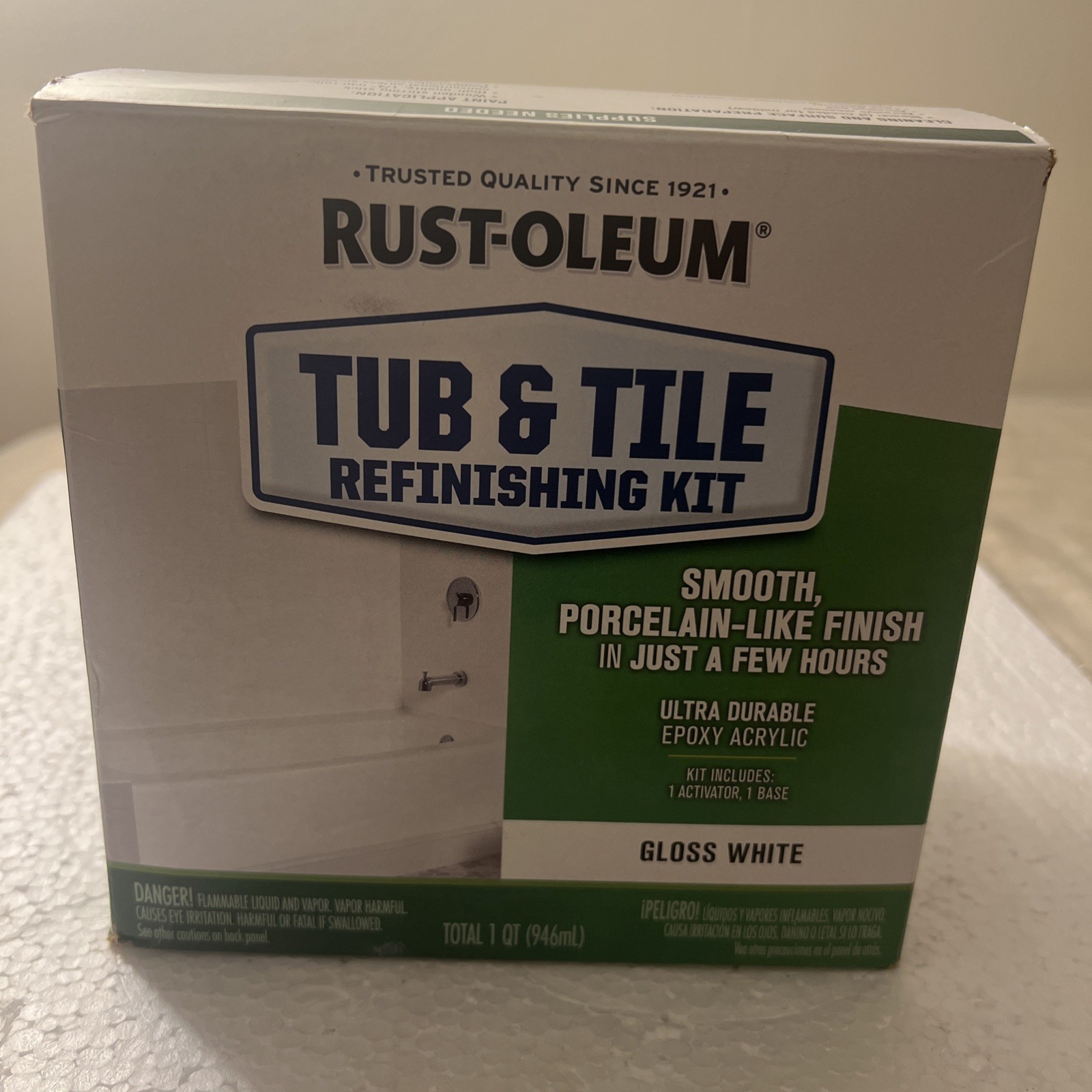 Rust-Oleum 384165 Tub And Tile Refinishing Kit White Gloss 1 Qt – NEW IN BOX!