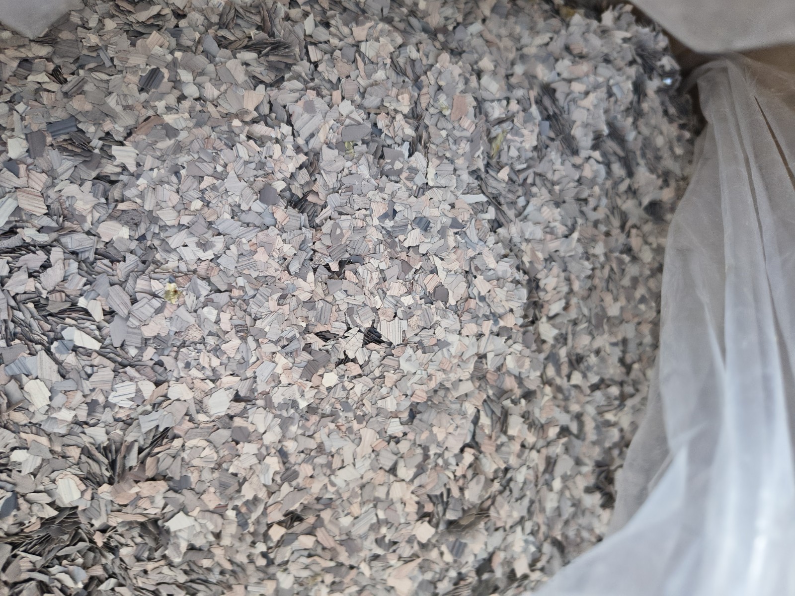 2 Lbs Decorative Color Flakes For Epoxy Floors. V. C. Lanai Gray Color
