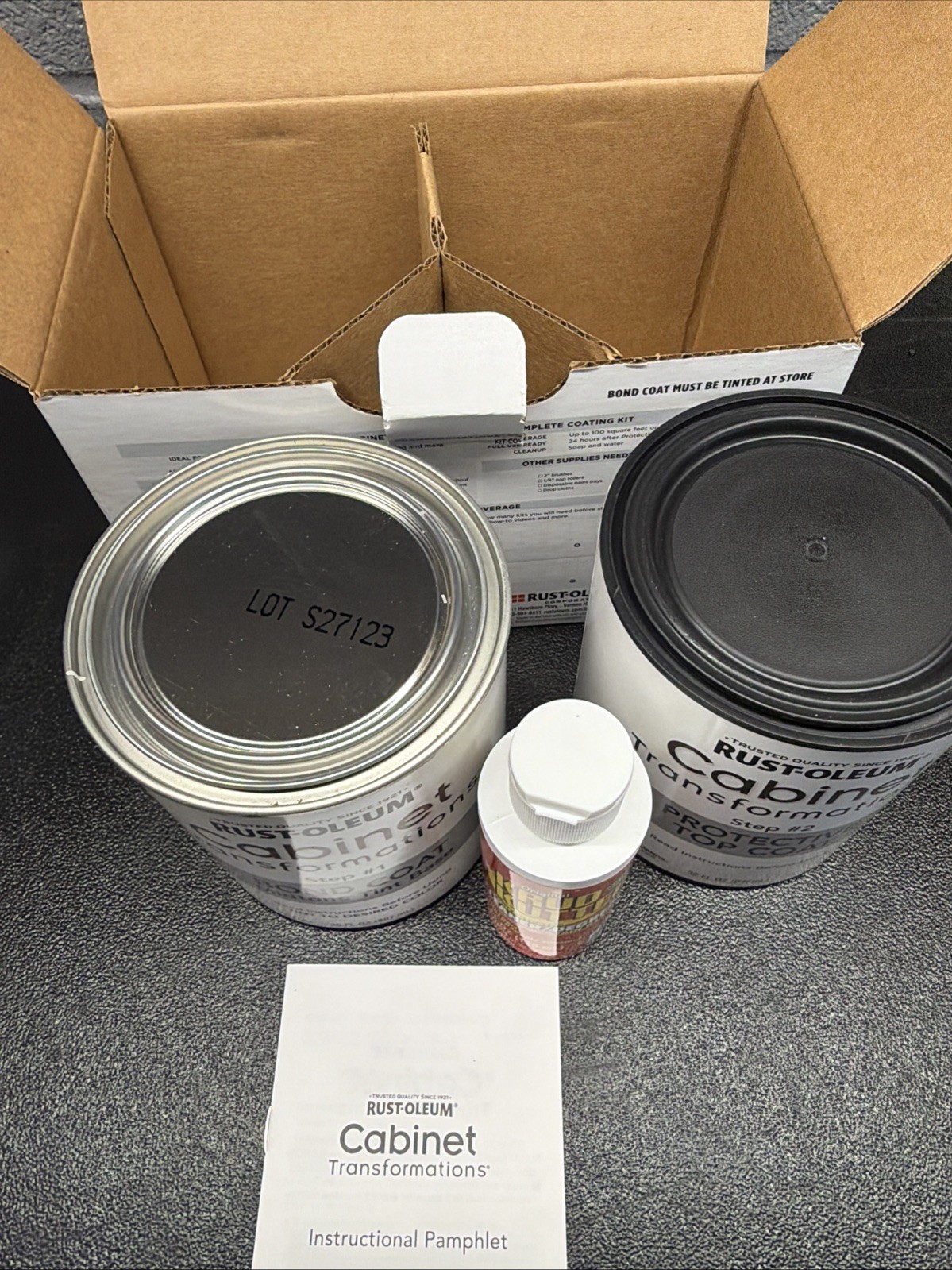 Rust-Oleum Cabinet Transformations Complete Coating Kit 374679 Midtone Base