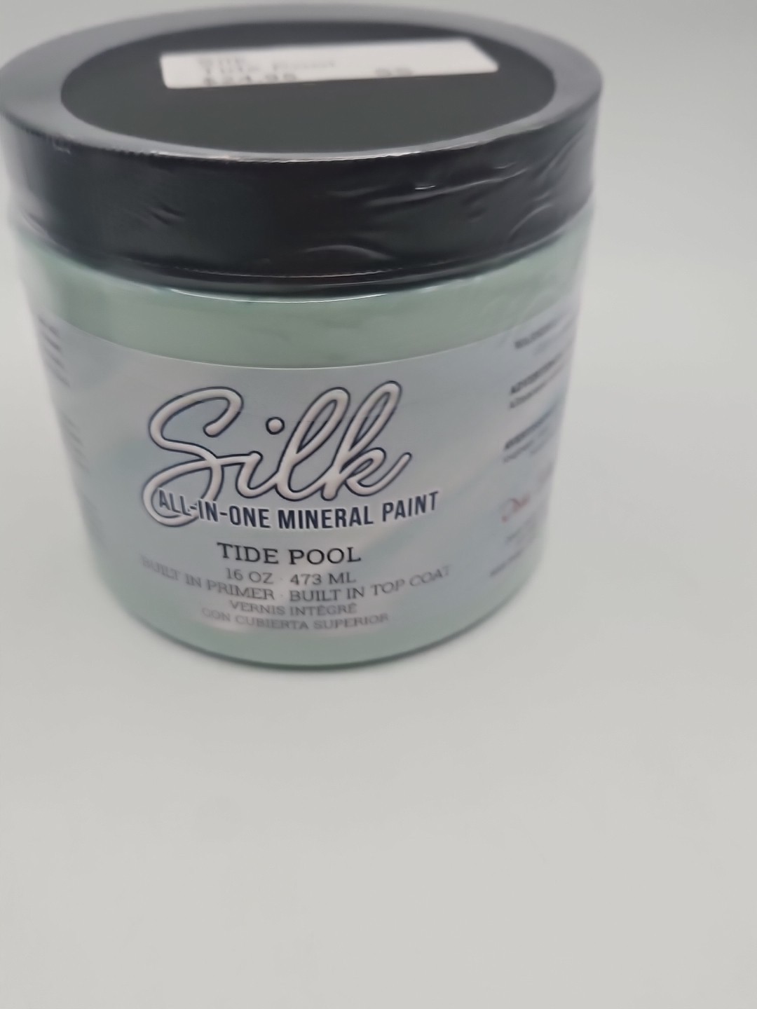 Dixie Belle SILK PAINT – All-In-One Furniture Paint – Built-In Primer & Topcoat