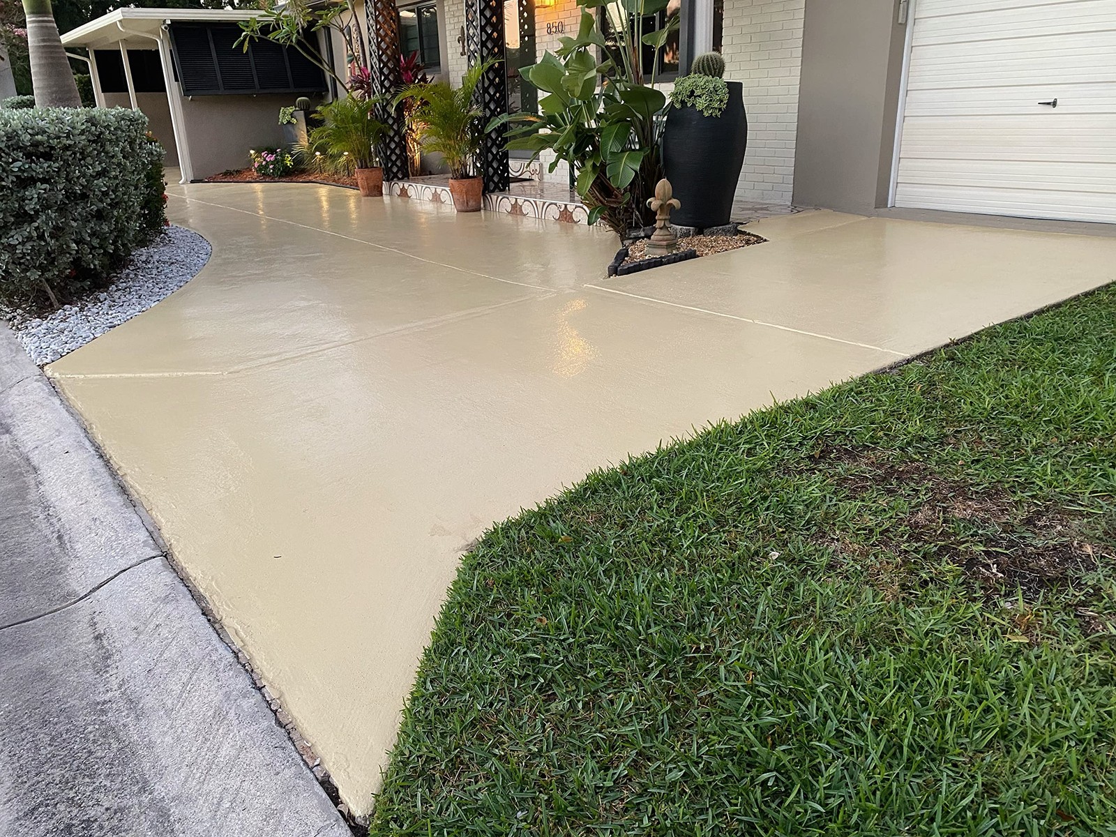 Rust Bullet Duragrade Concrete – Beige – 1 Quart – High-Performance