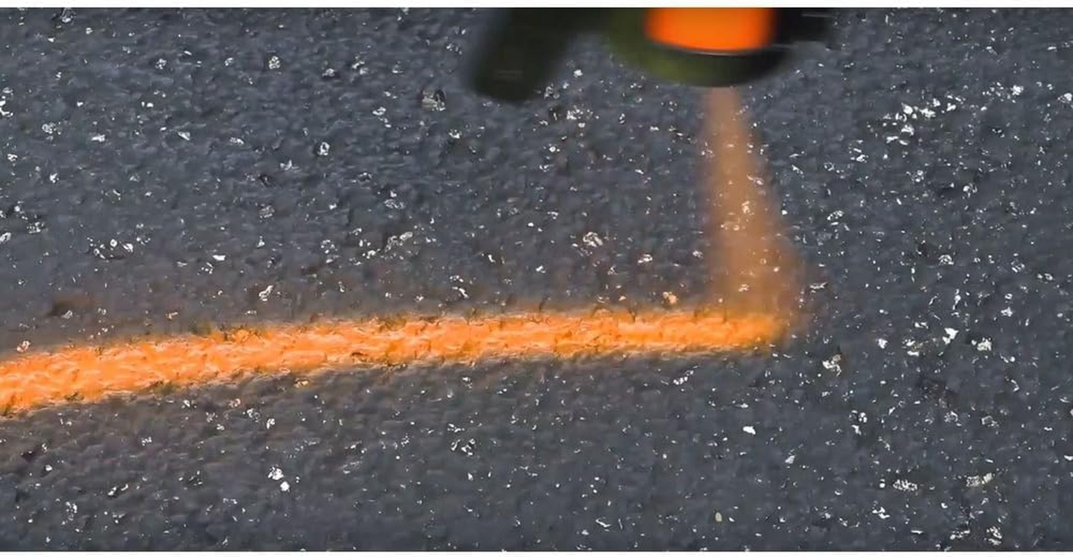 High-Visibility Yellow Inverted Marking Paint – 12 Cans per Box