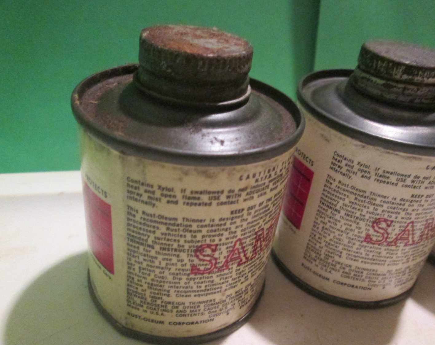 2 VTG 1963 Rust-oleum METAL TIN CAN PAPER LABEL SAMPLE CONE TOP 1401
