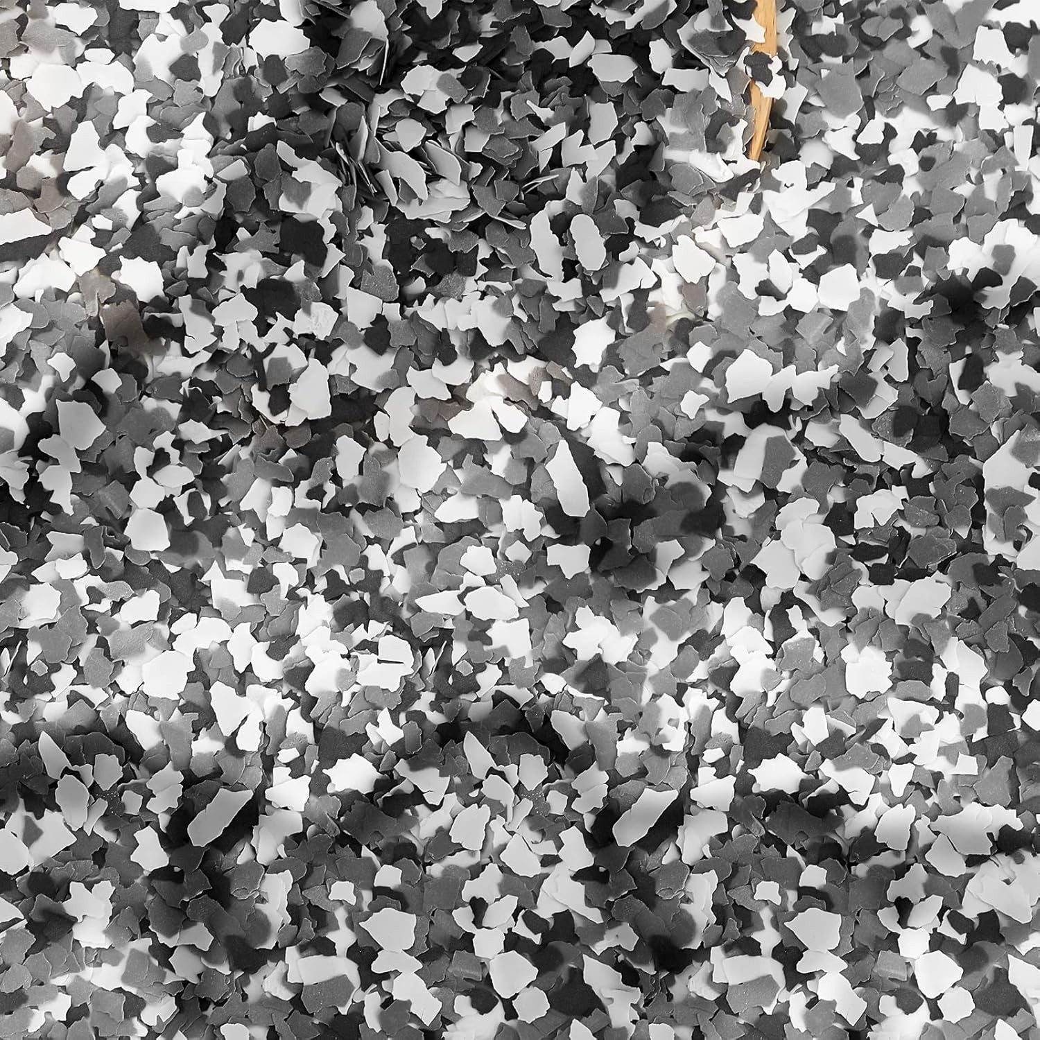 Decorative Color Chips for Garage Floor Coating – Black, White, Gray 12.4 Lb