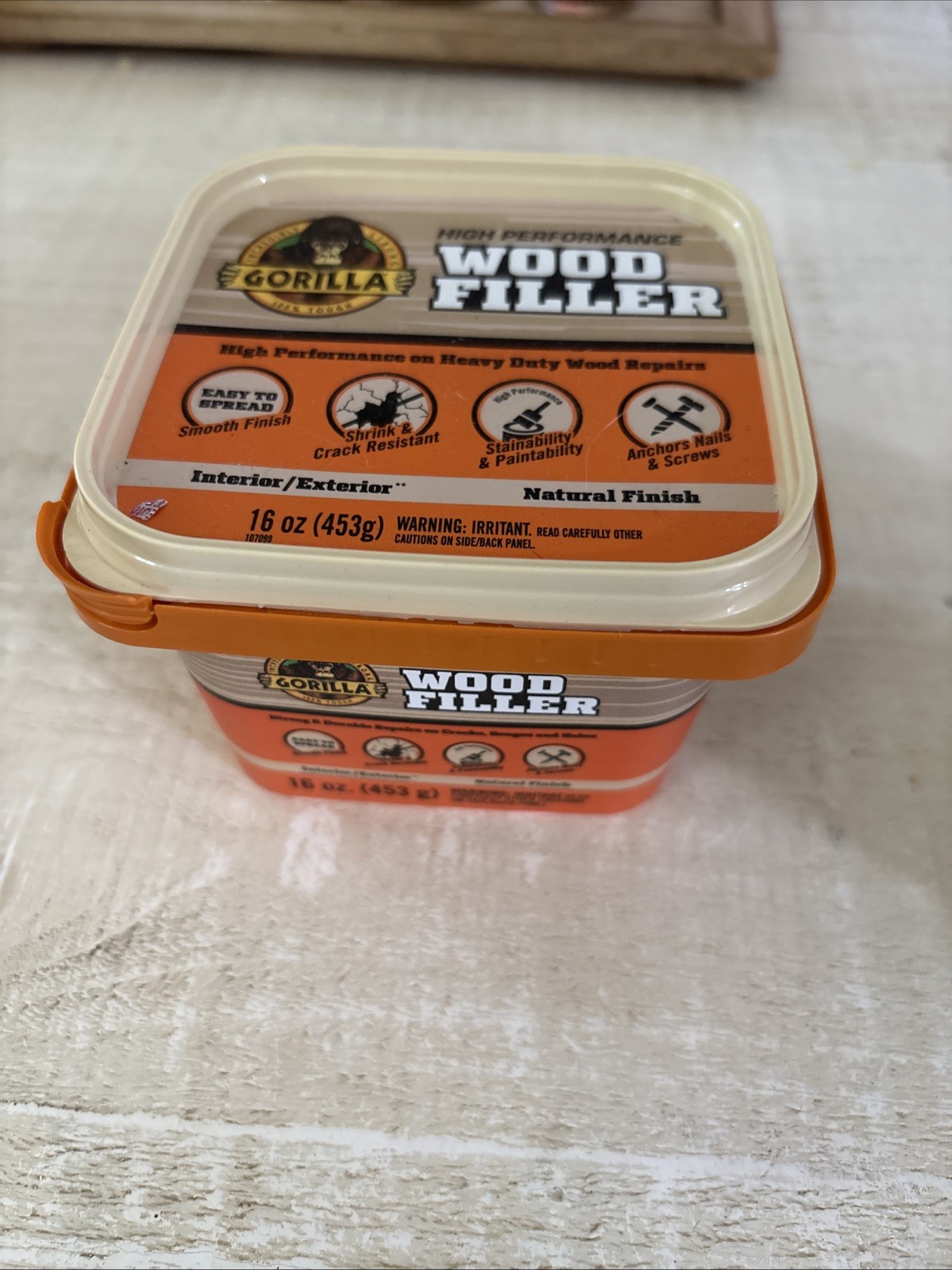 Gorilla All Purpose Wood Filler, Natural Finish, 16oz Water Resistant Exterior
