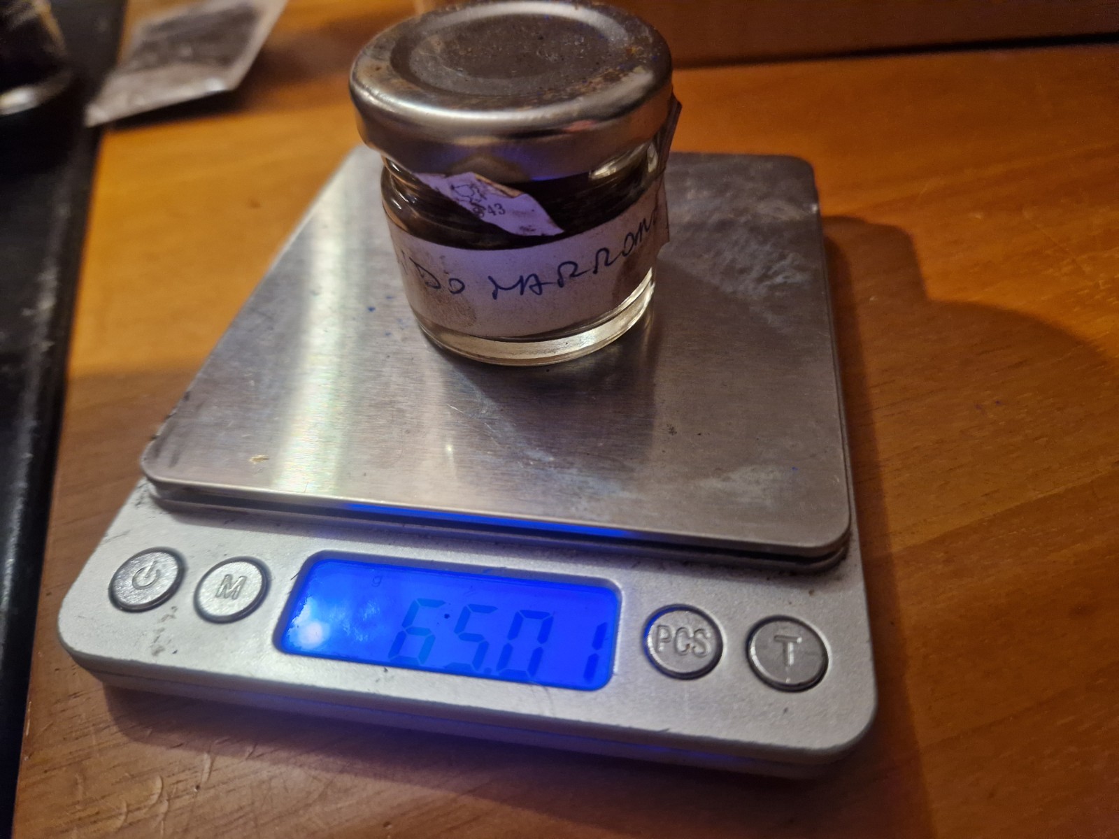 BROWN Rare Earth Oxides Fine Powder Wood Bite – 155 Grams