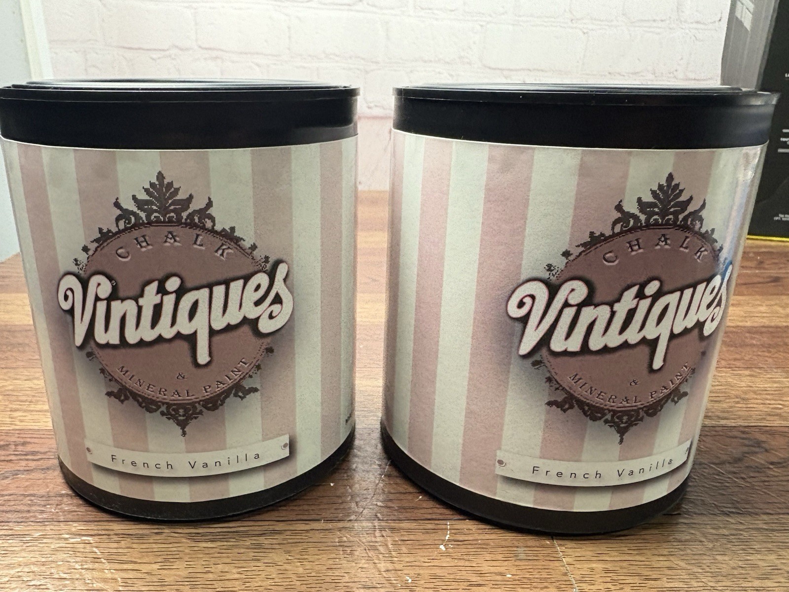 2-Vintiques Chalk and Mineral Paint 32oz -French Vanilla