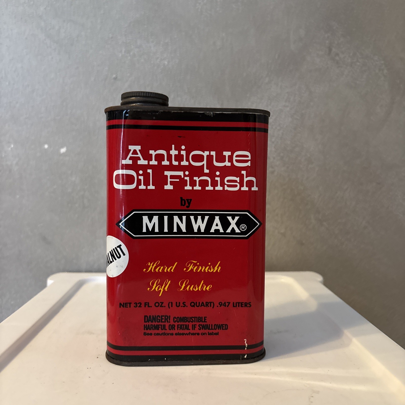 New can Minwax Walnut Antique Oil Finish 1 Quart 32 OZ Hard Finish Soft Lustre