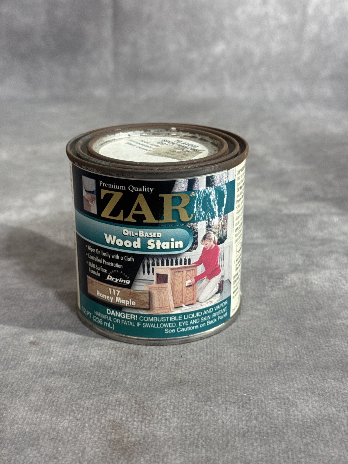 Half Pint Can ZAR 117 HONEY MAPLE Oil Based Interior Wood Stain 11706 1/2