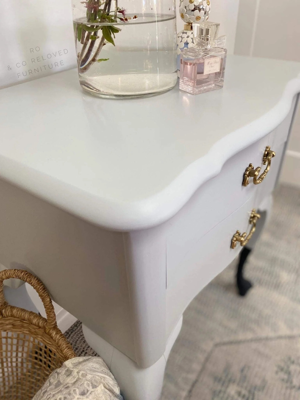 MIST | Pureco Paints USA | light gray | Chalk Finish Paint | Furniture Paint