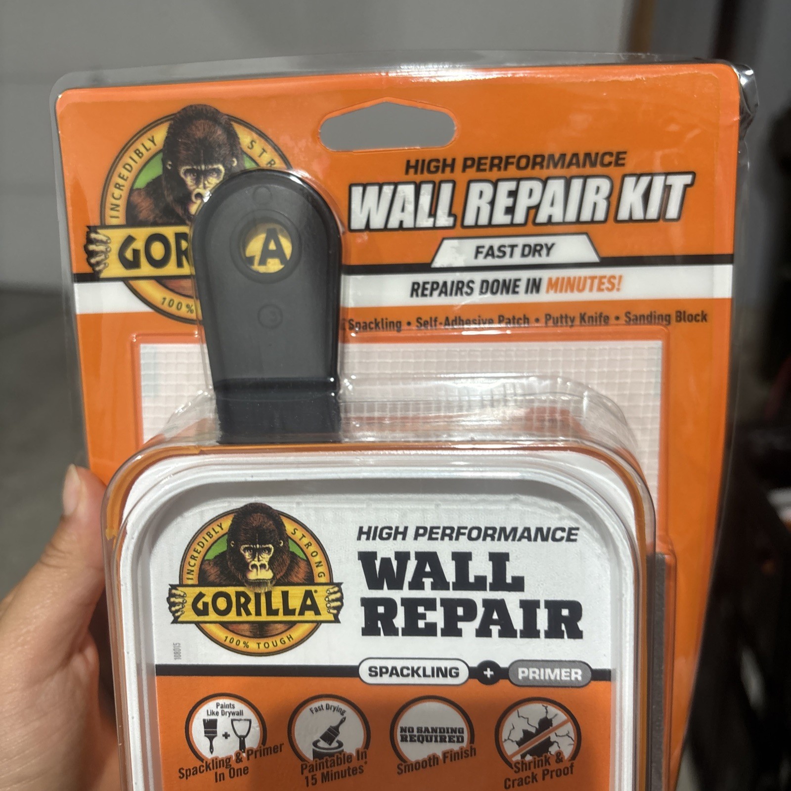 Gorilla High Performance Wall Repair Kit Spackling + Primer 109228