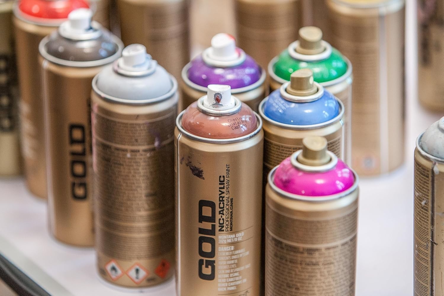 Reflective Gold Spray Paint 400ml – Hazelnut Color for Multi-Surface Application