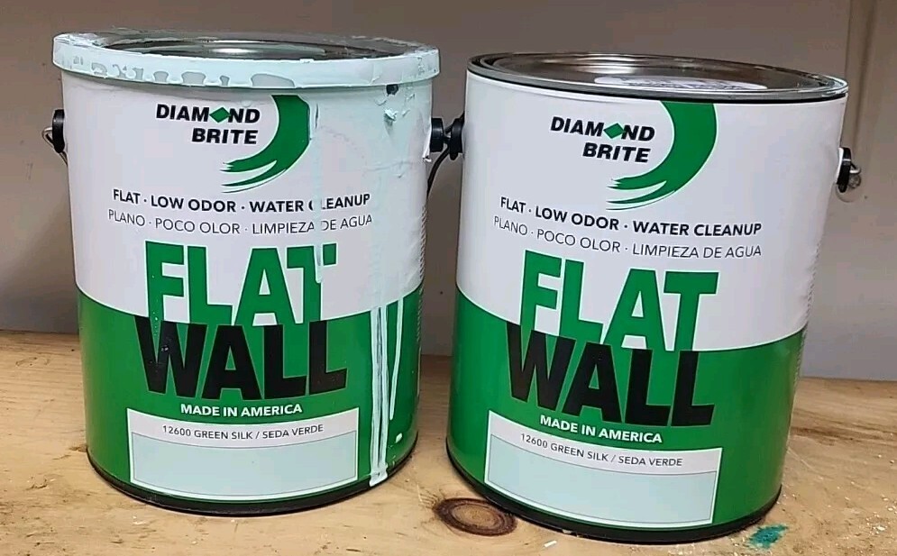 Diamond Brite Paint 2 Gallons Flat Wall Paint 12600 Green Silk Water Clean Up
