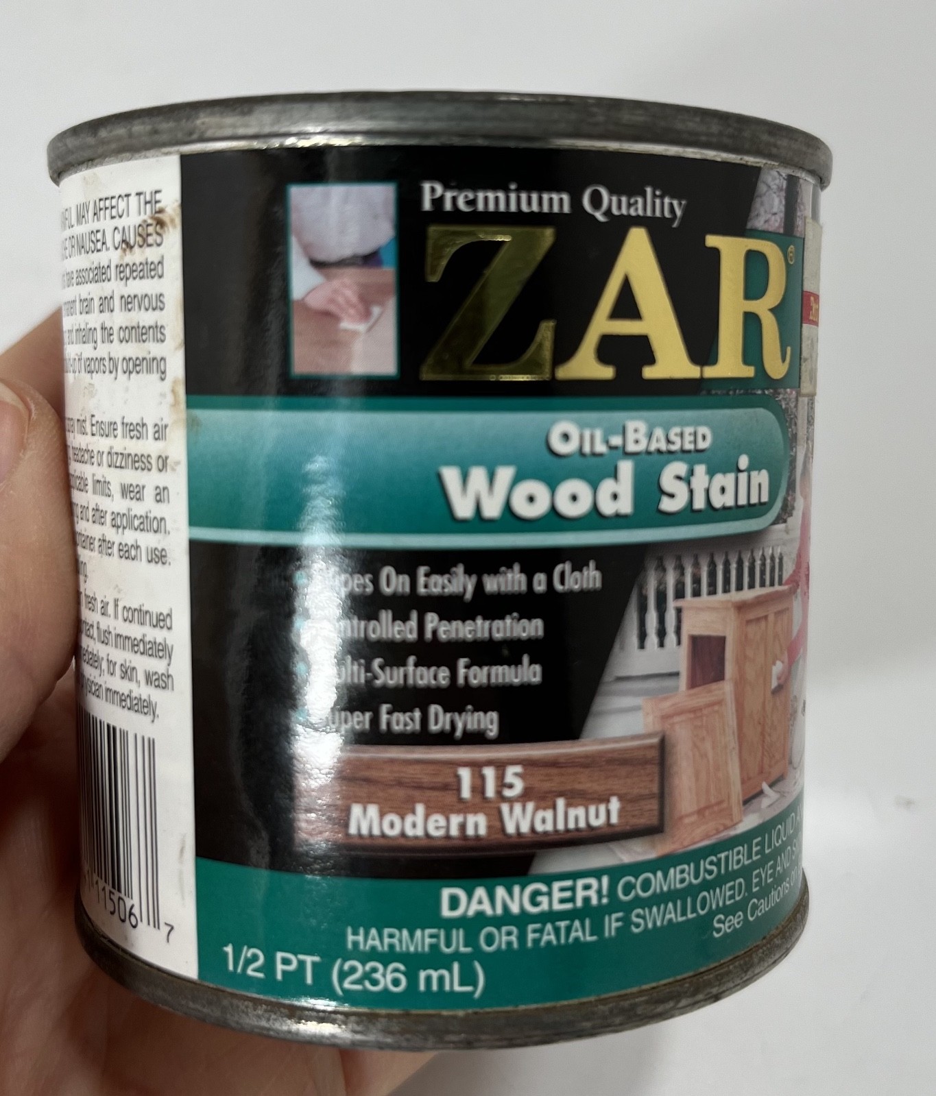 (1) ZAR MODERN WALNUT Wood 115 Oil-Based Wood Stain Interior – 1/2 Pt – NEW