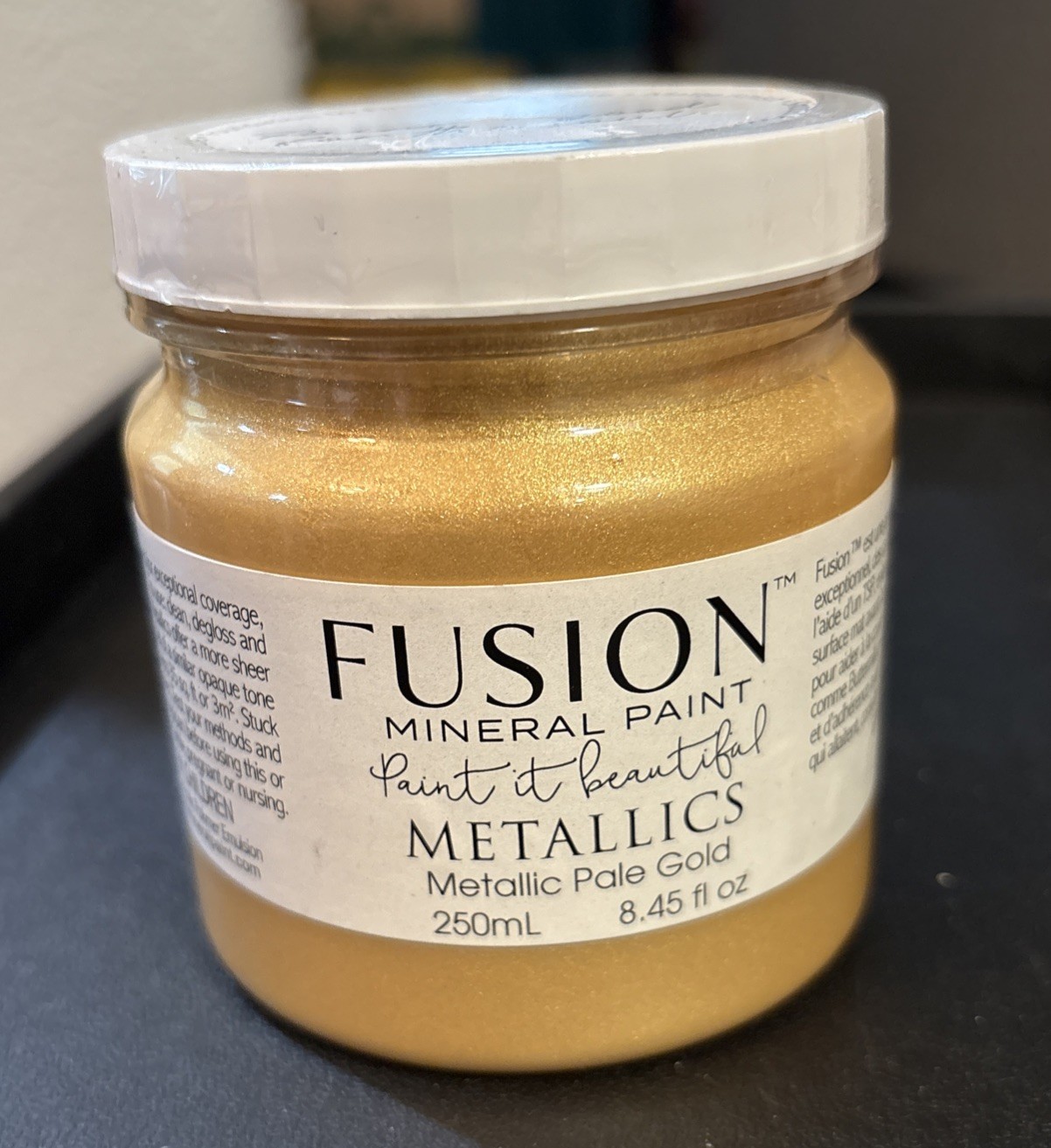 Fusion Mineral Paint Metallics Metallic Pale Gold 250 ml 8.45 fl Oz