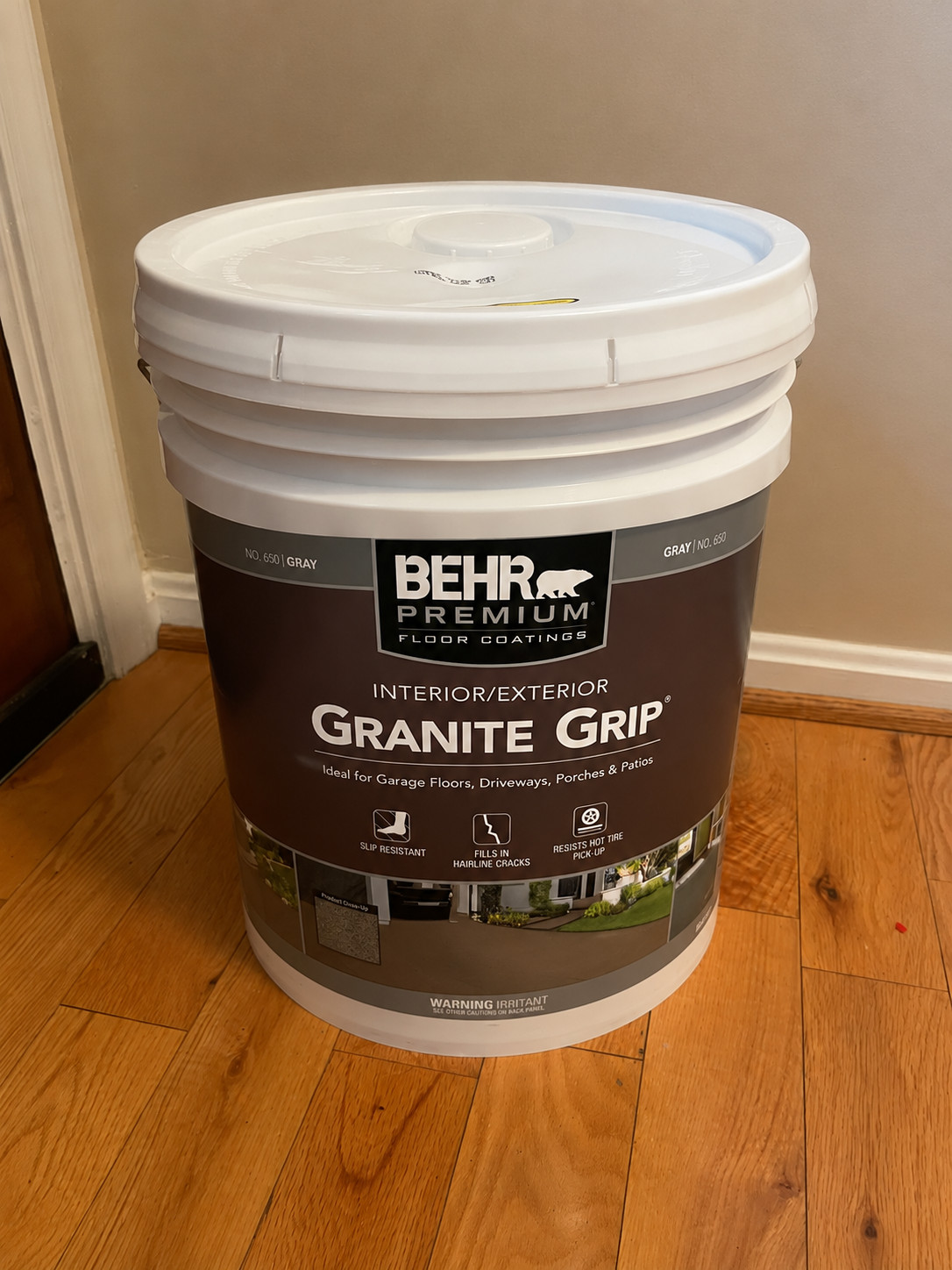 5 Gal Gray Granite Grip Decorative Flat Interior/Exterior Concrete Floor Coating