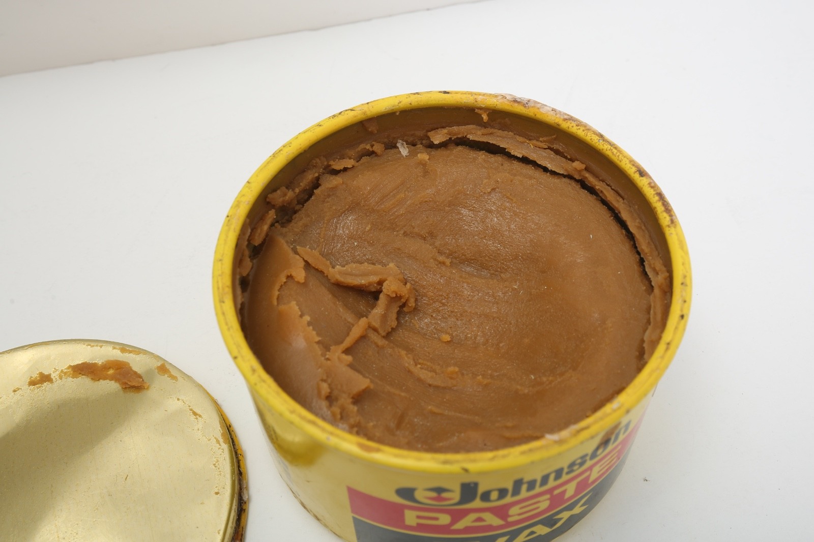 Johnson Paste Wax Can One Pound 16 oz Used Very Worn Can Vtg