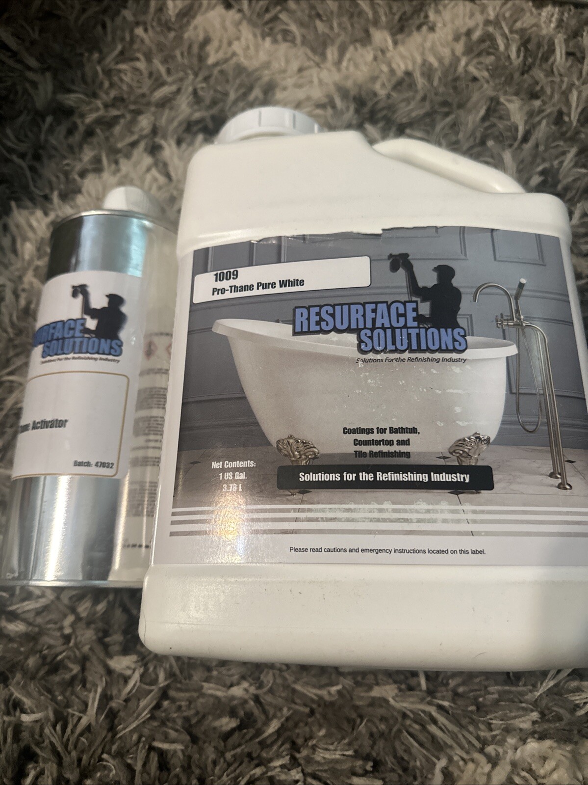 Pro-Thane Tub Coat Gloss 1009 Pro-Thane White 109 Pro-Thane Activator Dented