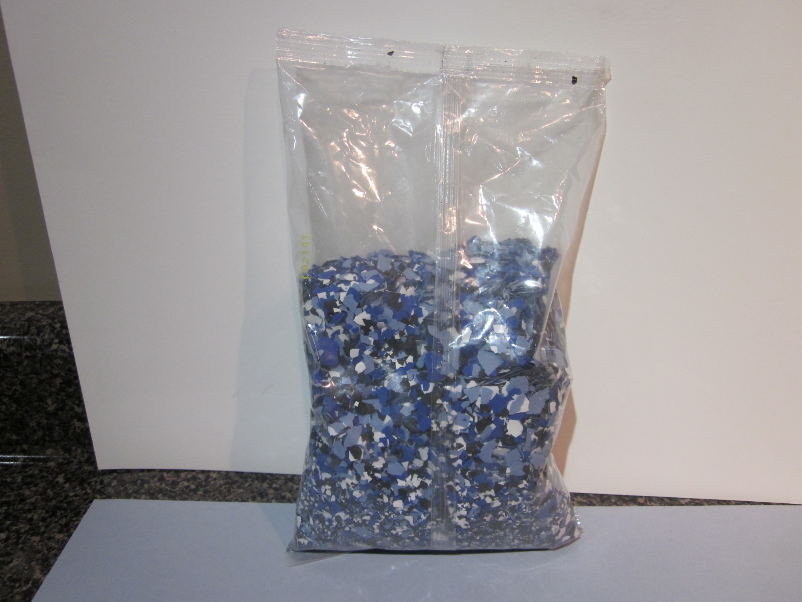 454G/1Lb Blend Decorative Color Chips Epoxy Floor Flakes Garage Paint Flake Blue
